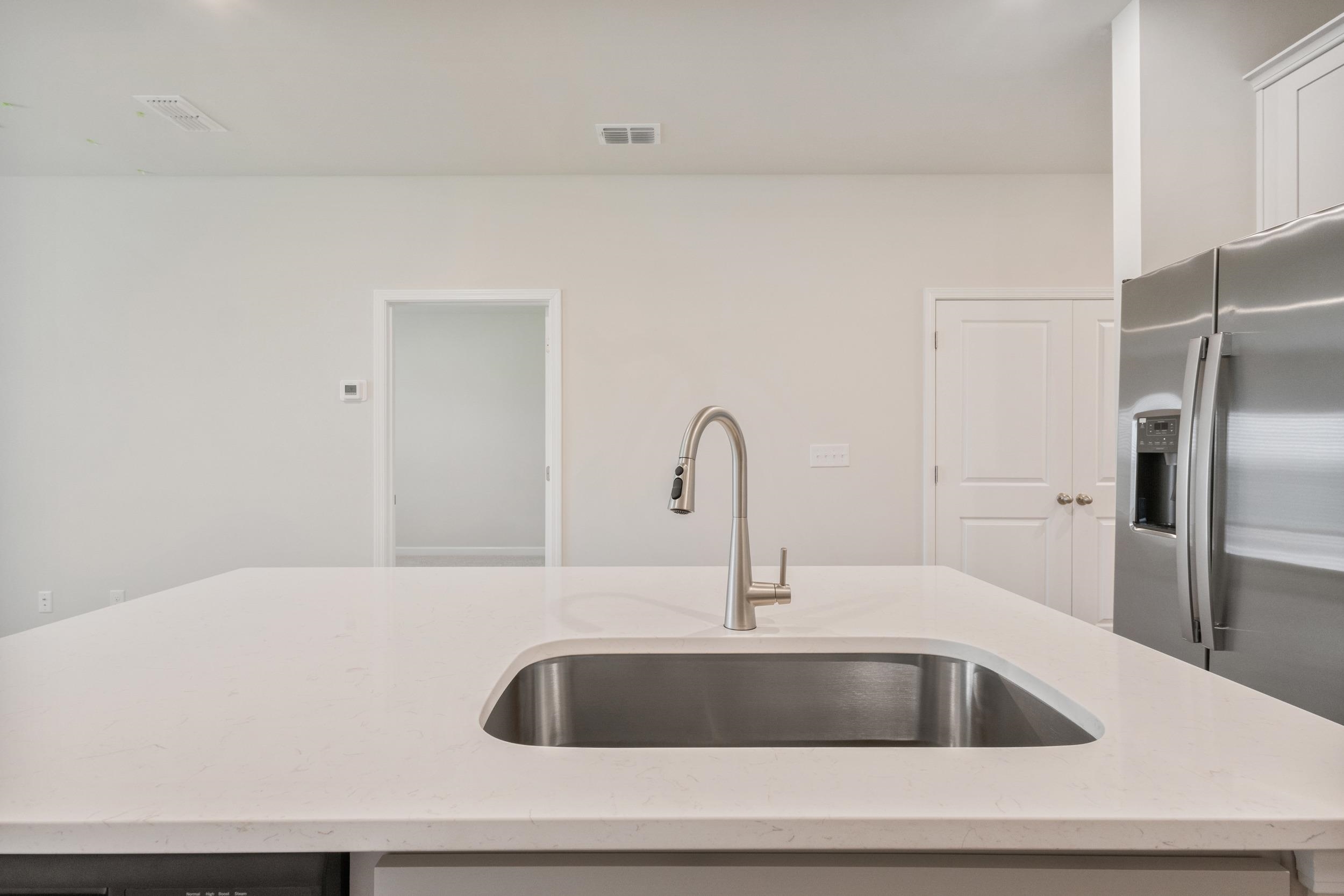 727 Ebb Tide Rd. Property Photo 24
