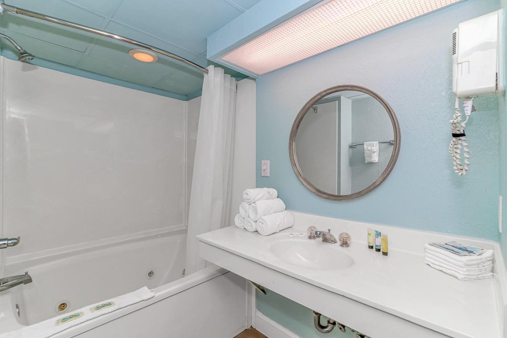 2300 N Ocean Blvd. Property Photo 28