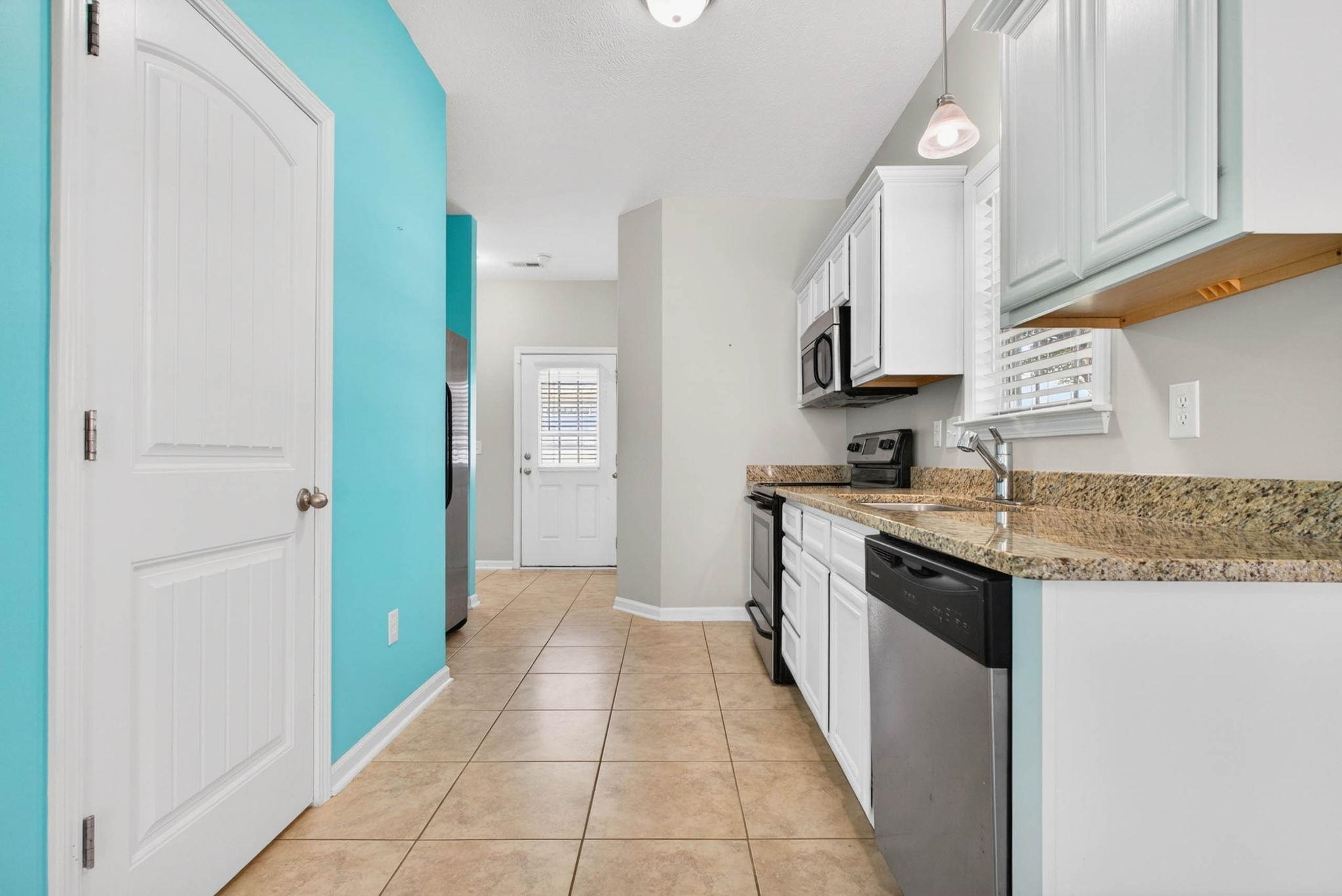 629 Surfsong Way Property Photo 9
