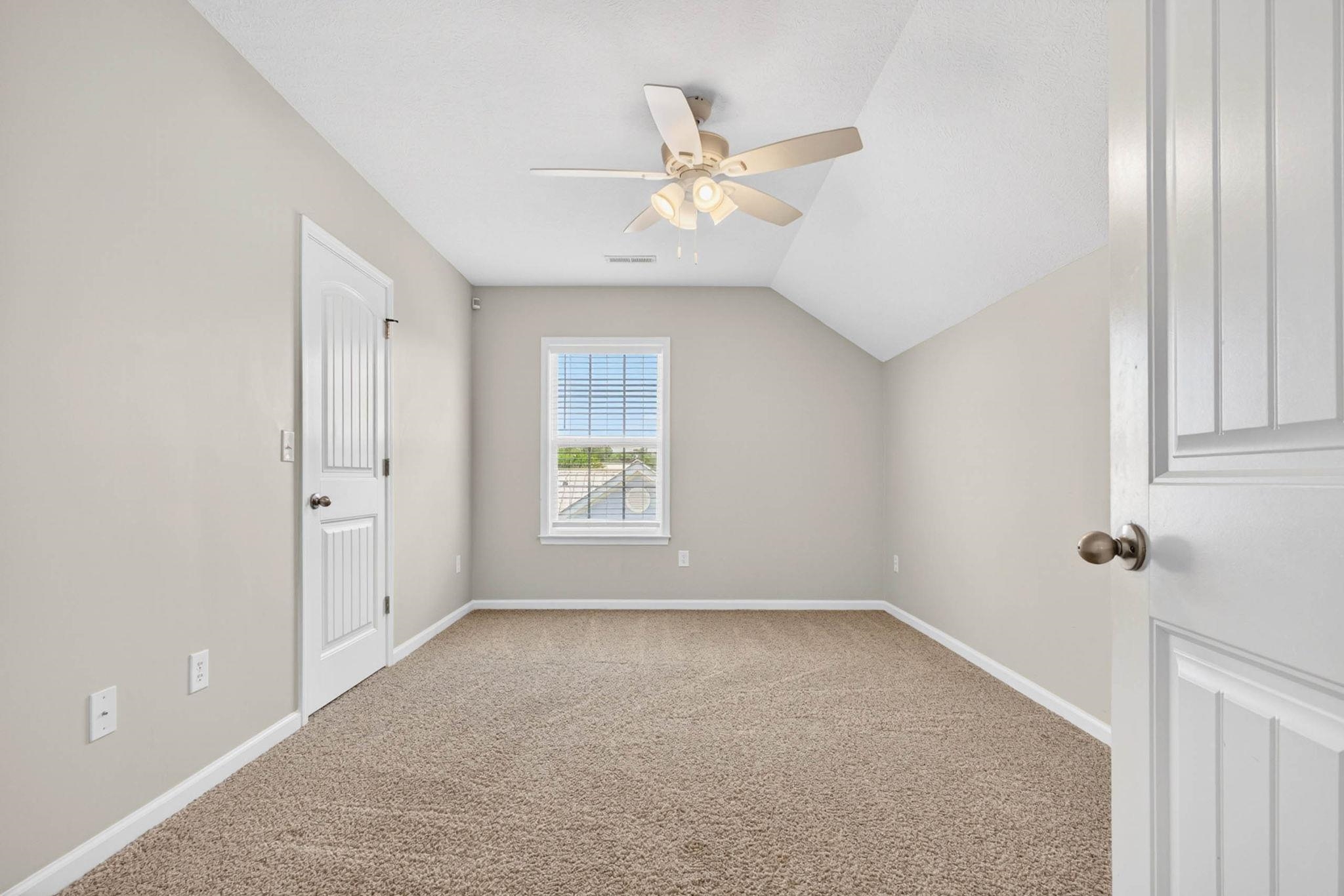 629 Surfsong Way Property Photo 19