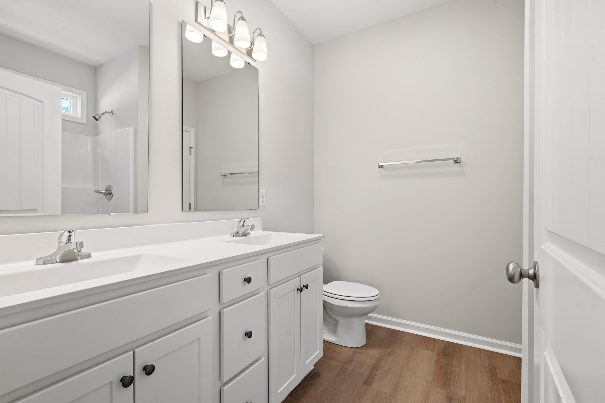 905 Woodside Dr. Property Photo 11