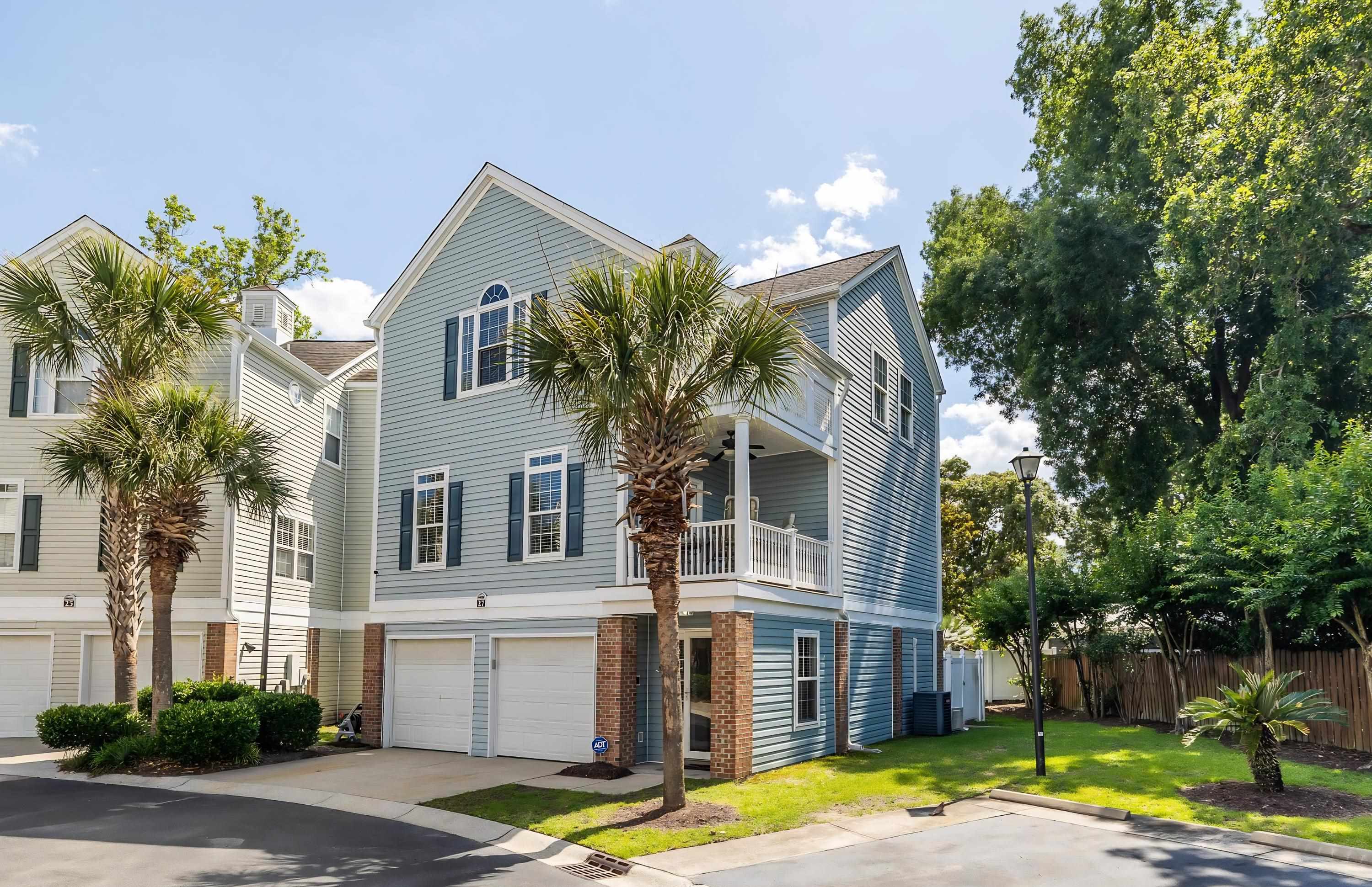 27 Palmas Dr.