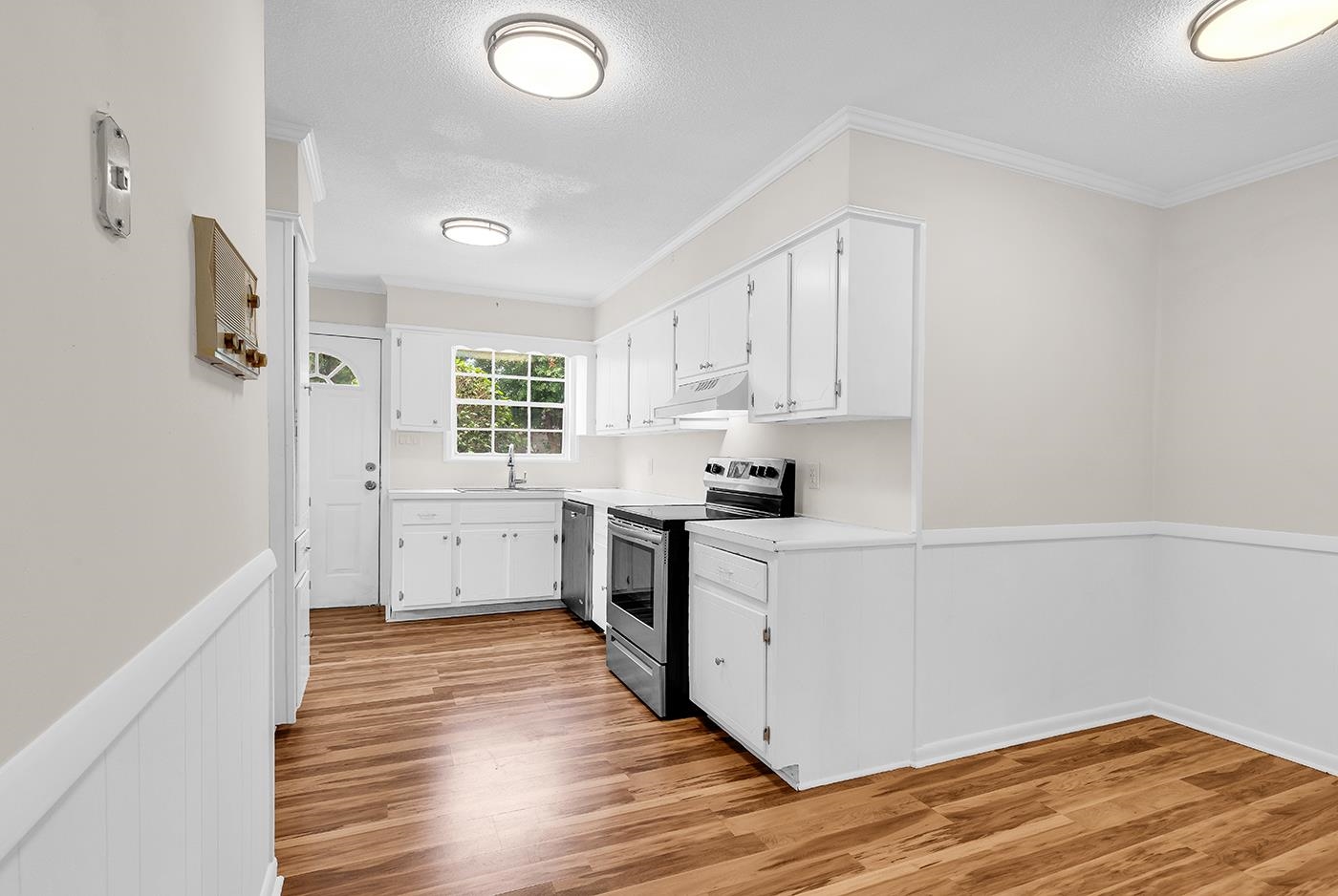 356 Lakewood Ave. Property Photo 5