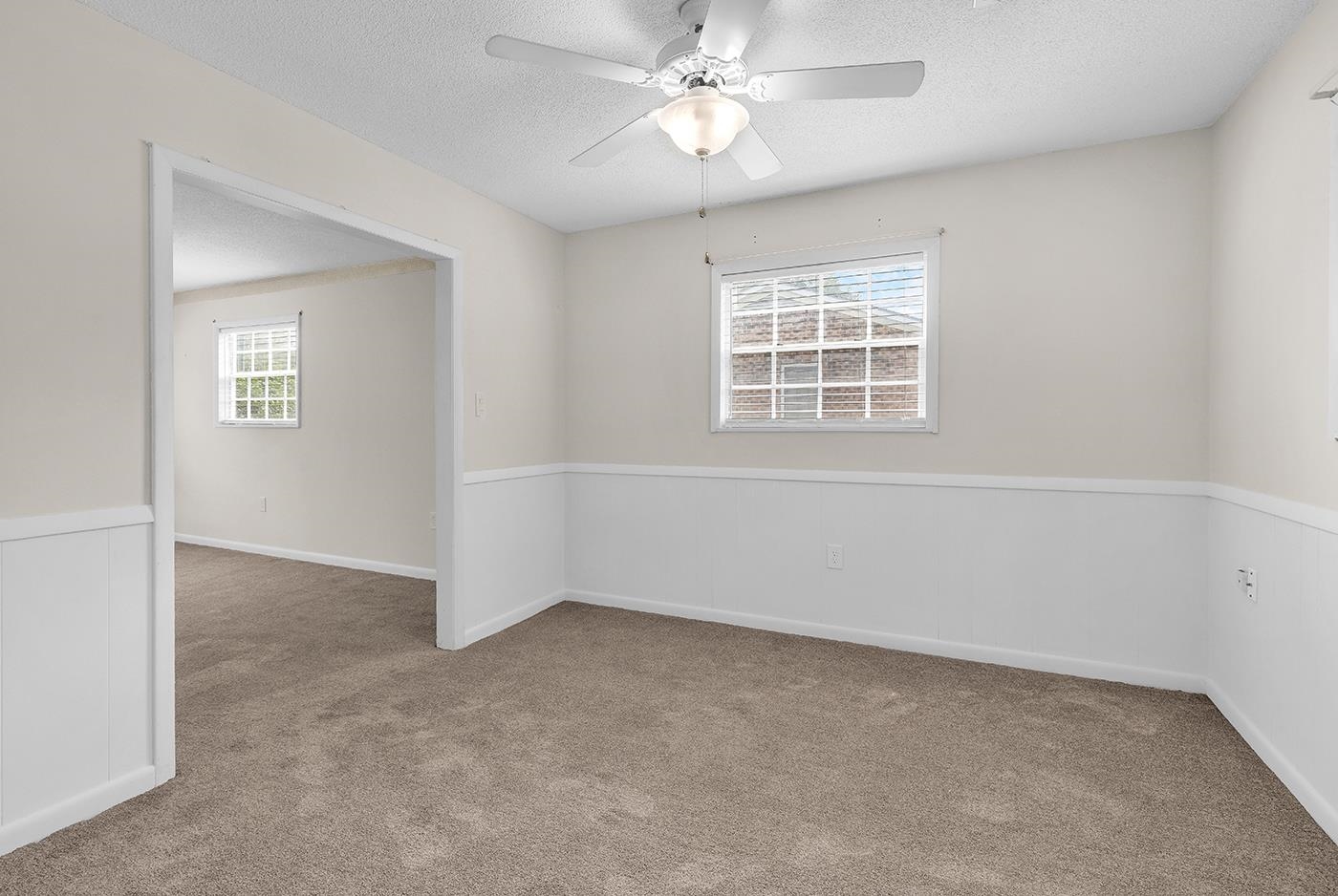 356 Lakewood Ave. Property Photo 10