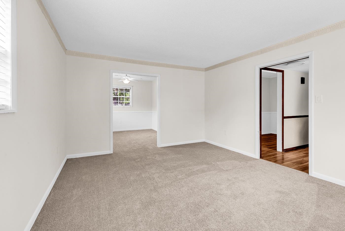 356 Lakewood Ave. Property Photo 15