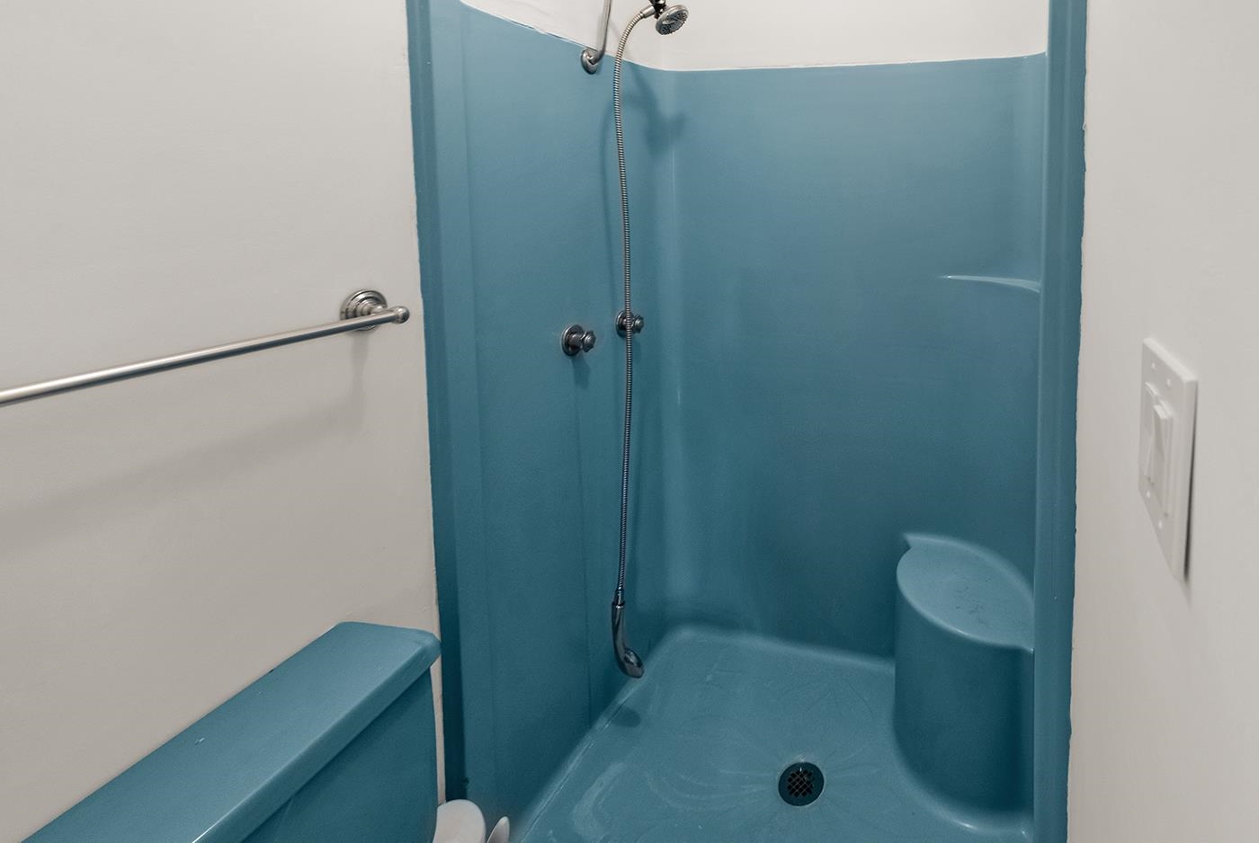 356 Lakewood Ave. Property Photo 25