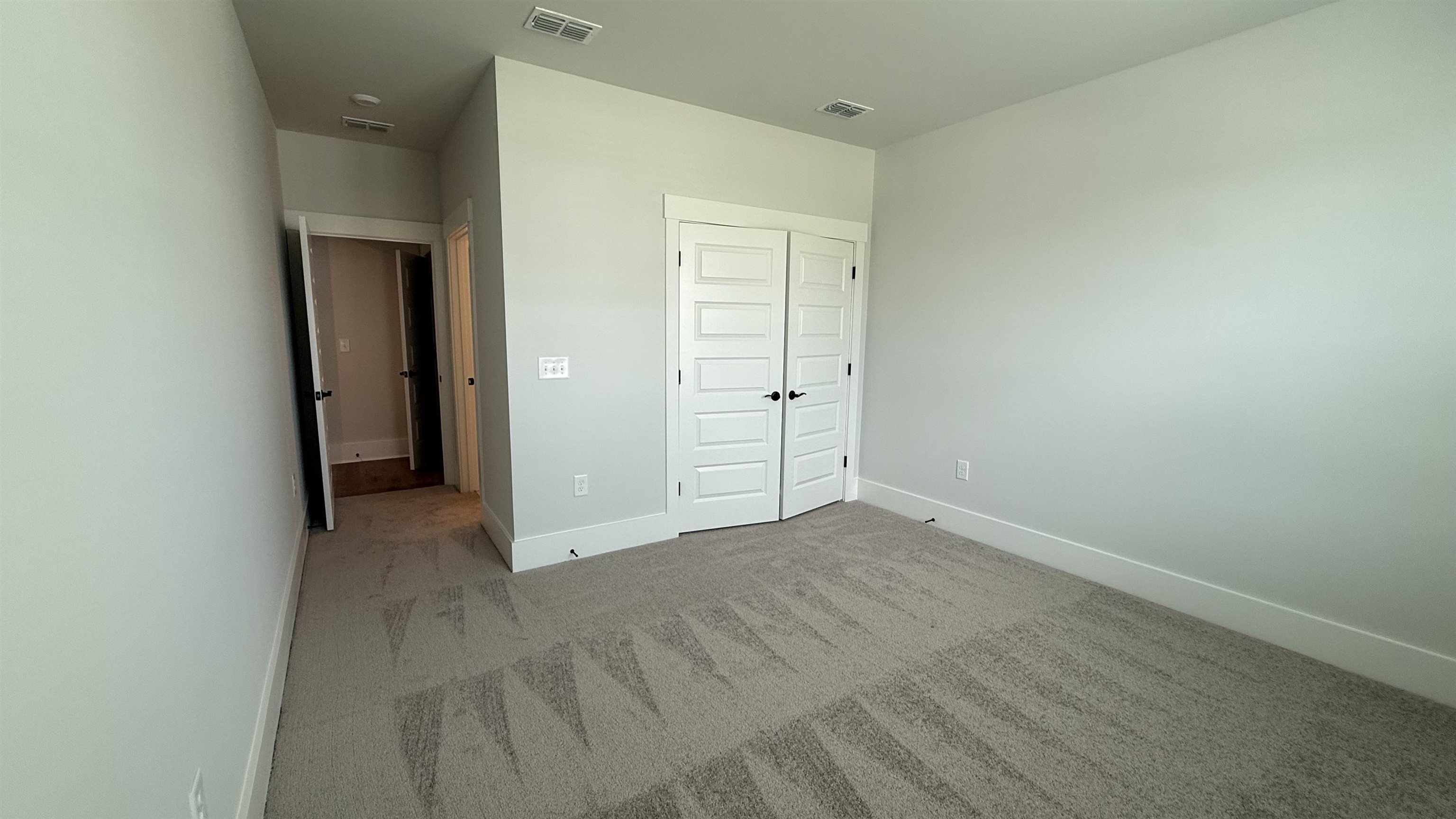 1522 Winding Creek Way Property Photo 13
