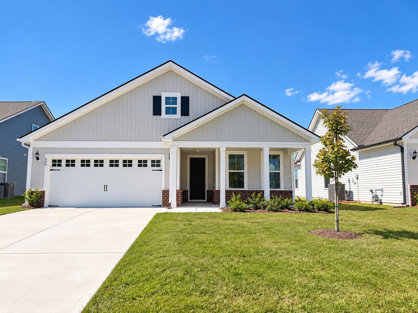 668 Palm Bay Dr. Property Photo 1