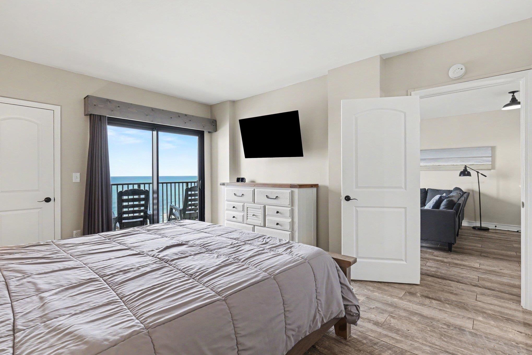 2200 N Ocean Blvd. Property Photo 16