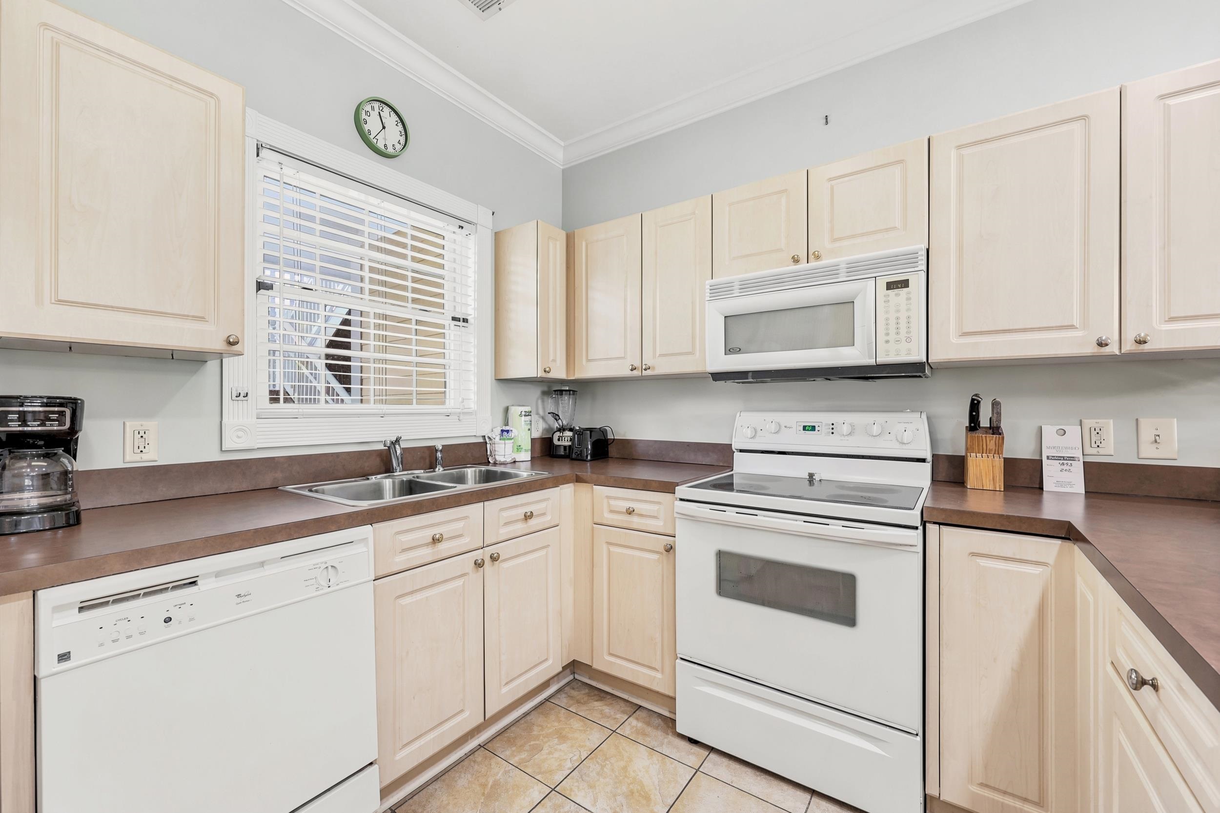 4893 Magnolia Point Ln. Property Photo 13
