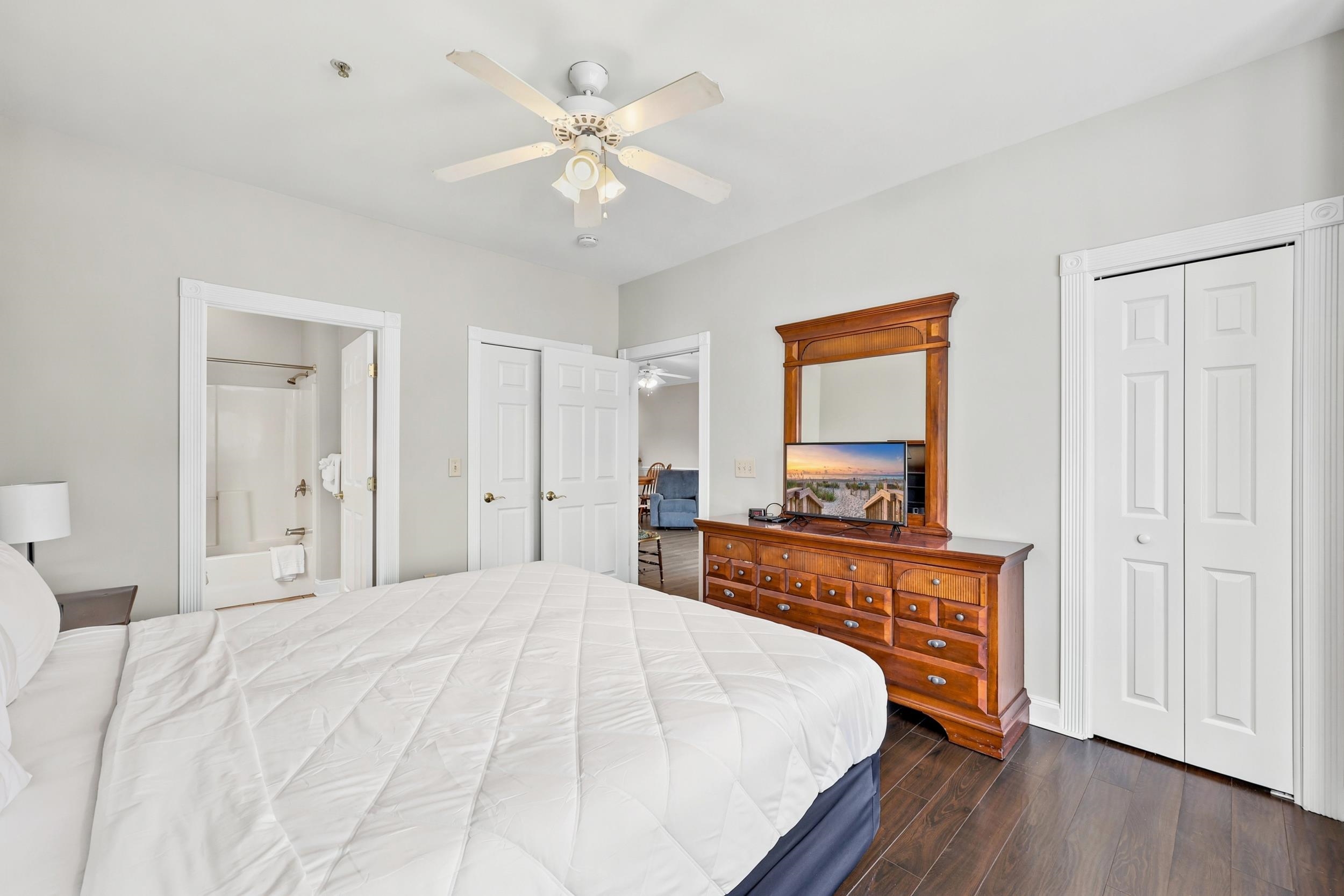 4893 Magnolia Point Ln. Property Photo 24