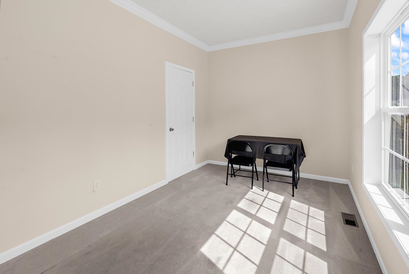 1109 Weldon Ln. Property Photo 15