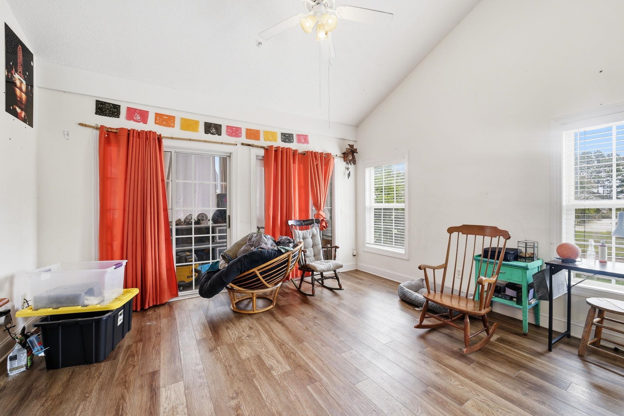 5034 Belleglen Ct. Property Photo 9