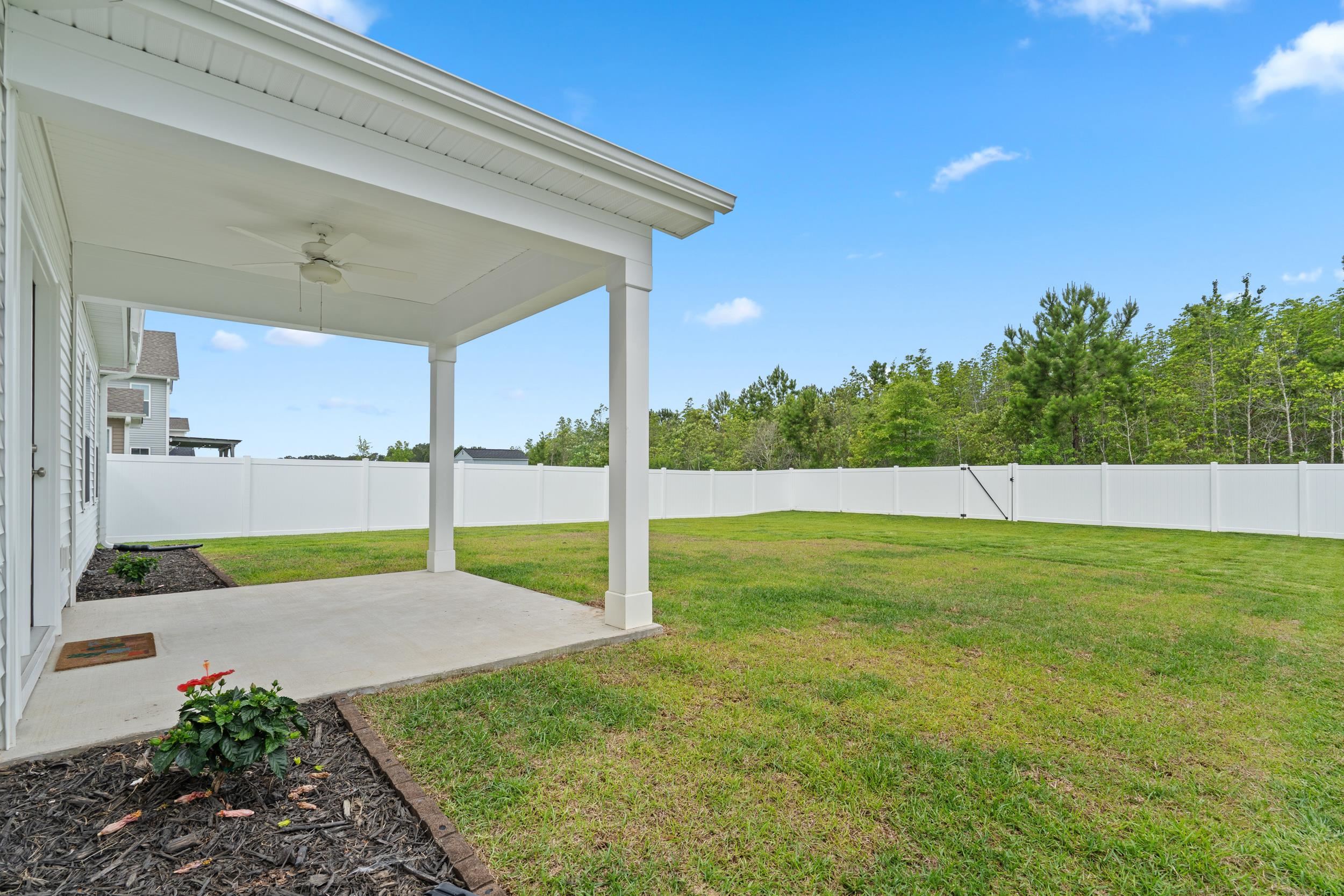 732 Enchantment Loop Property Photo 17