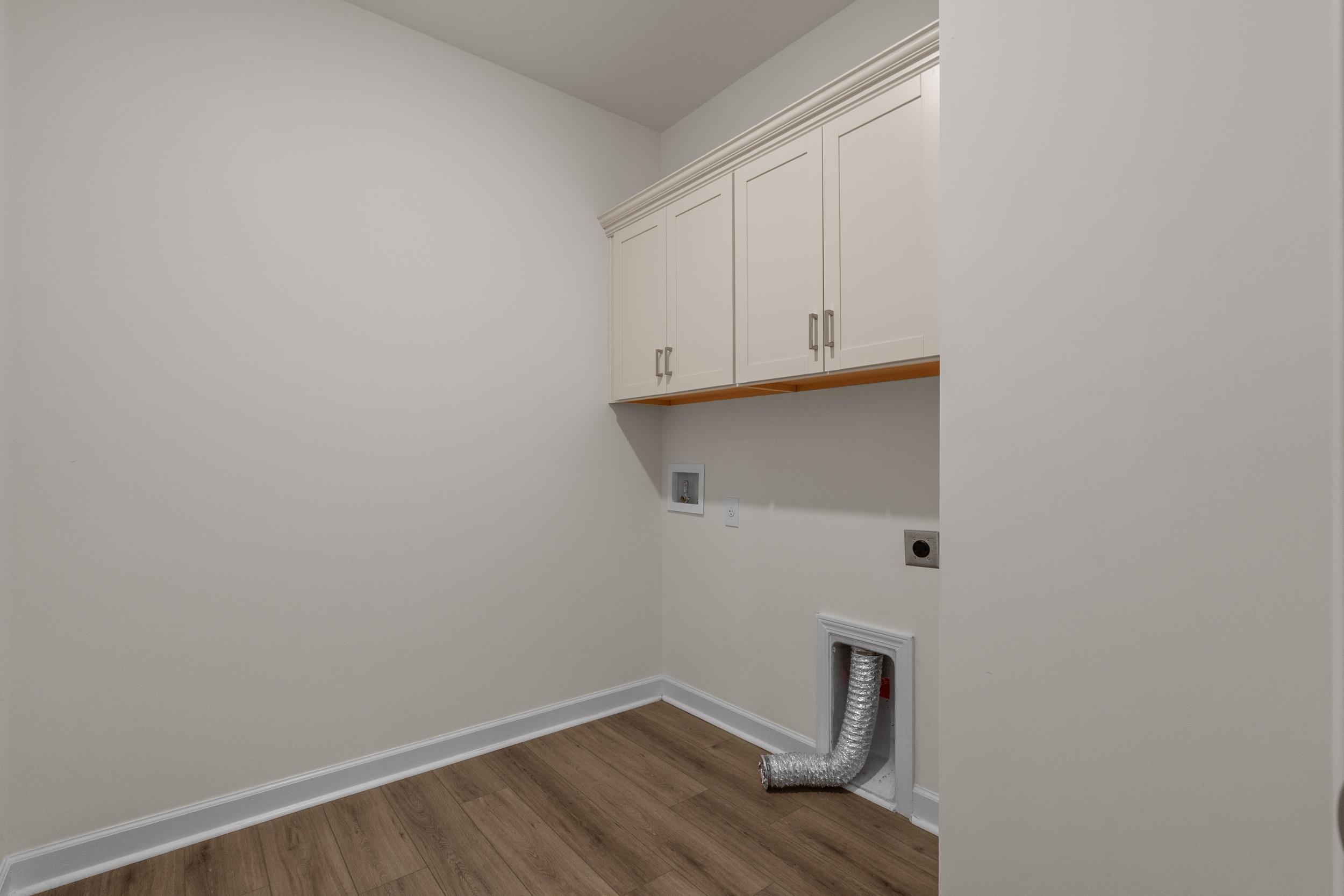 732 Enchantment Loop Property Photo 22