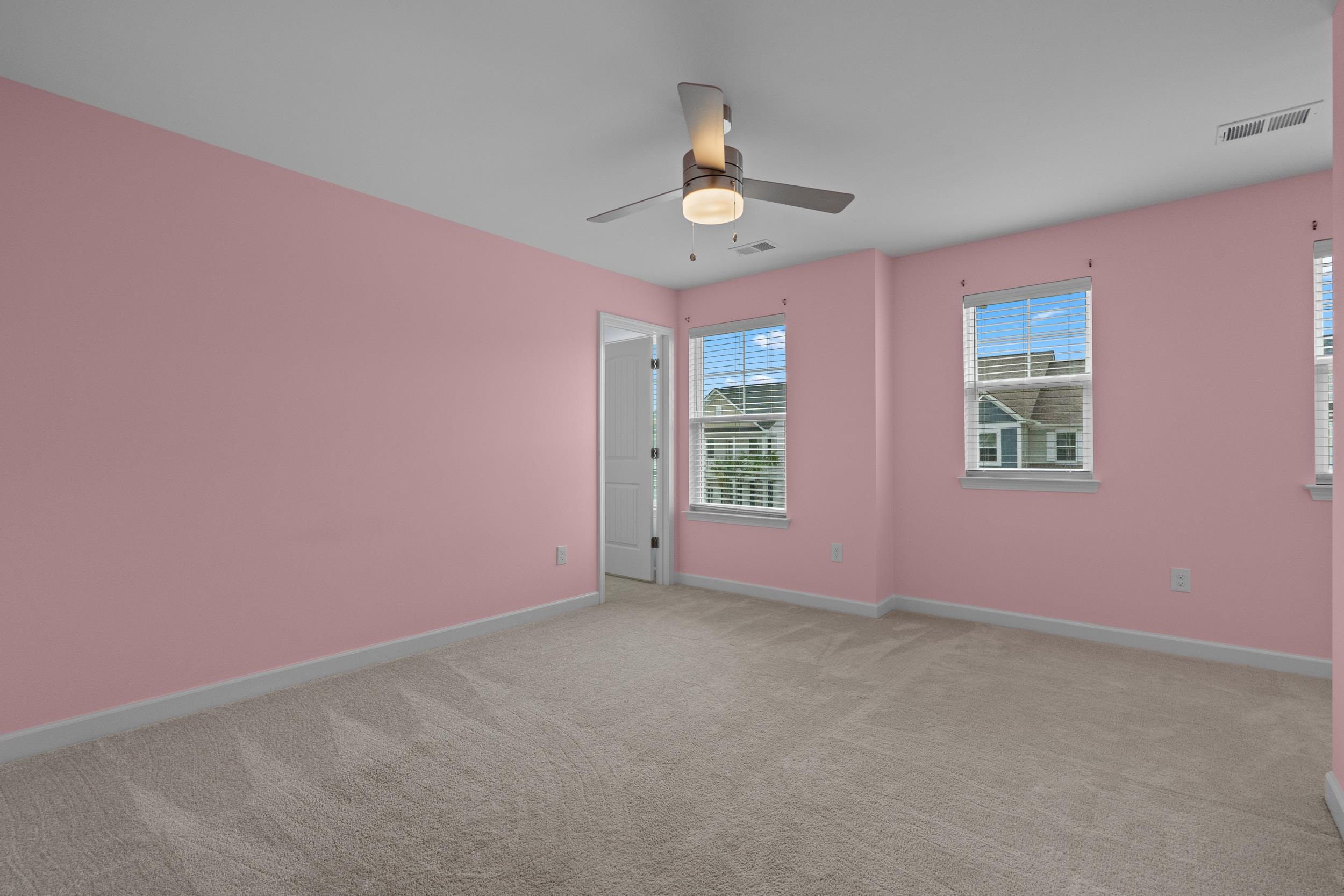732 Enchantment Loop Property Photo 35