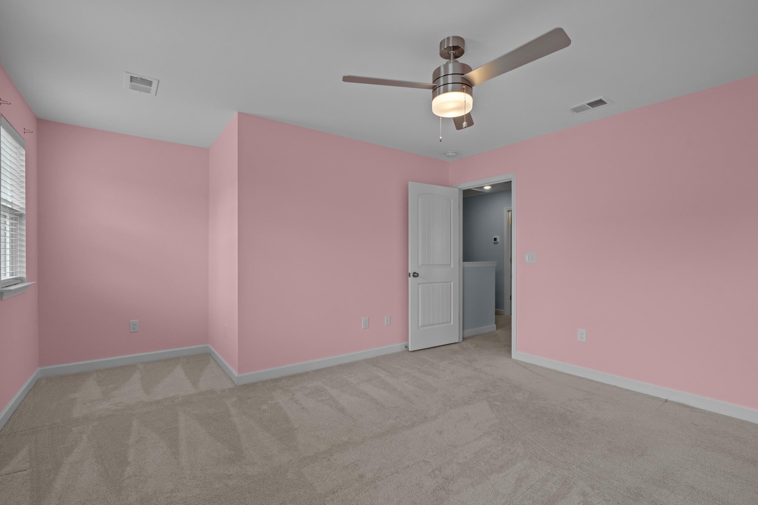 732 Enchantment Loop Property Photo 36