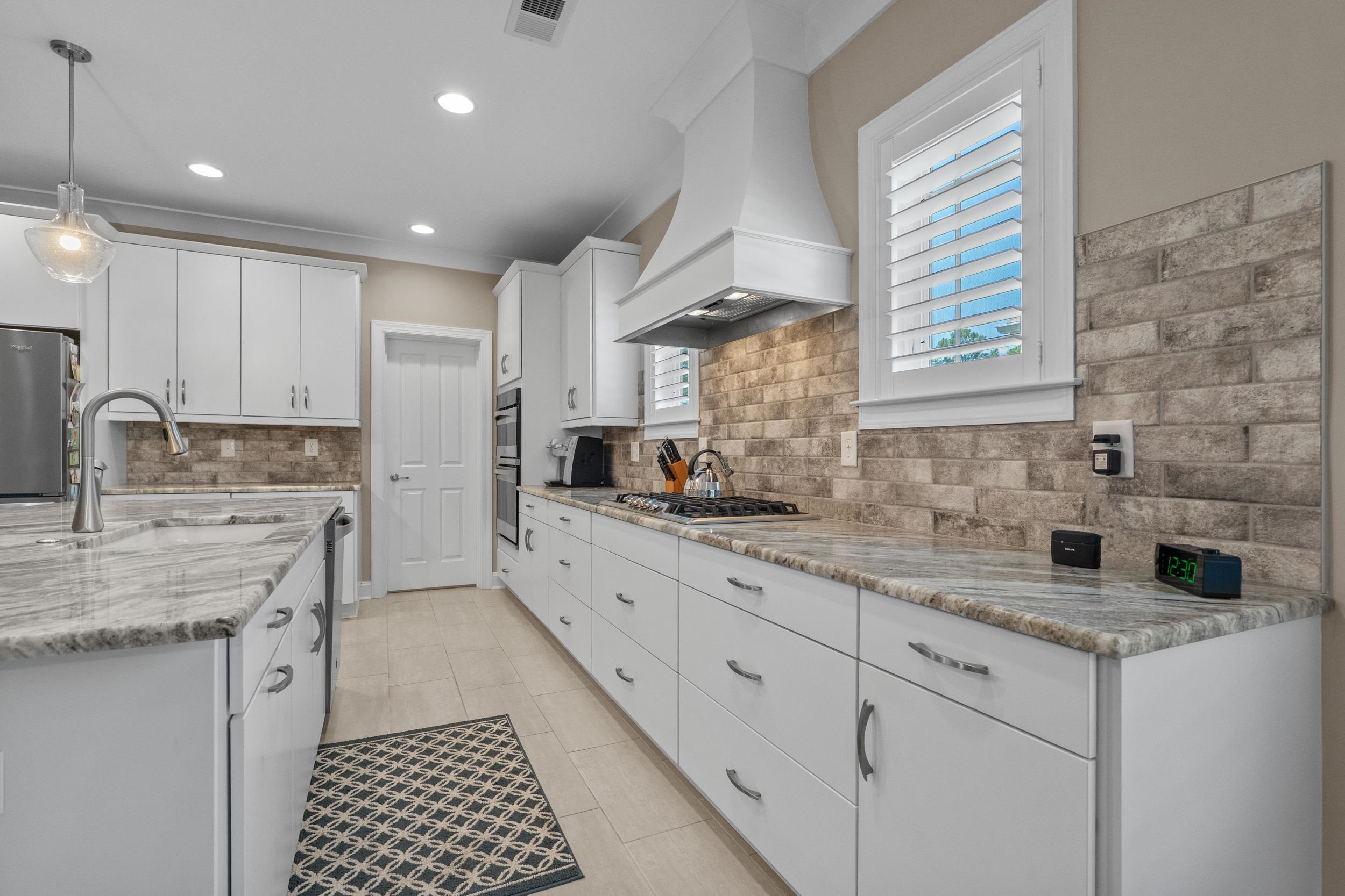 2100 Clematis Ct. Property Photo 15