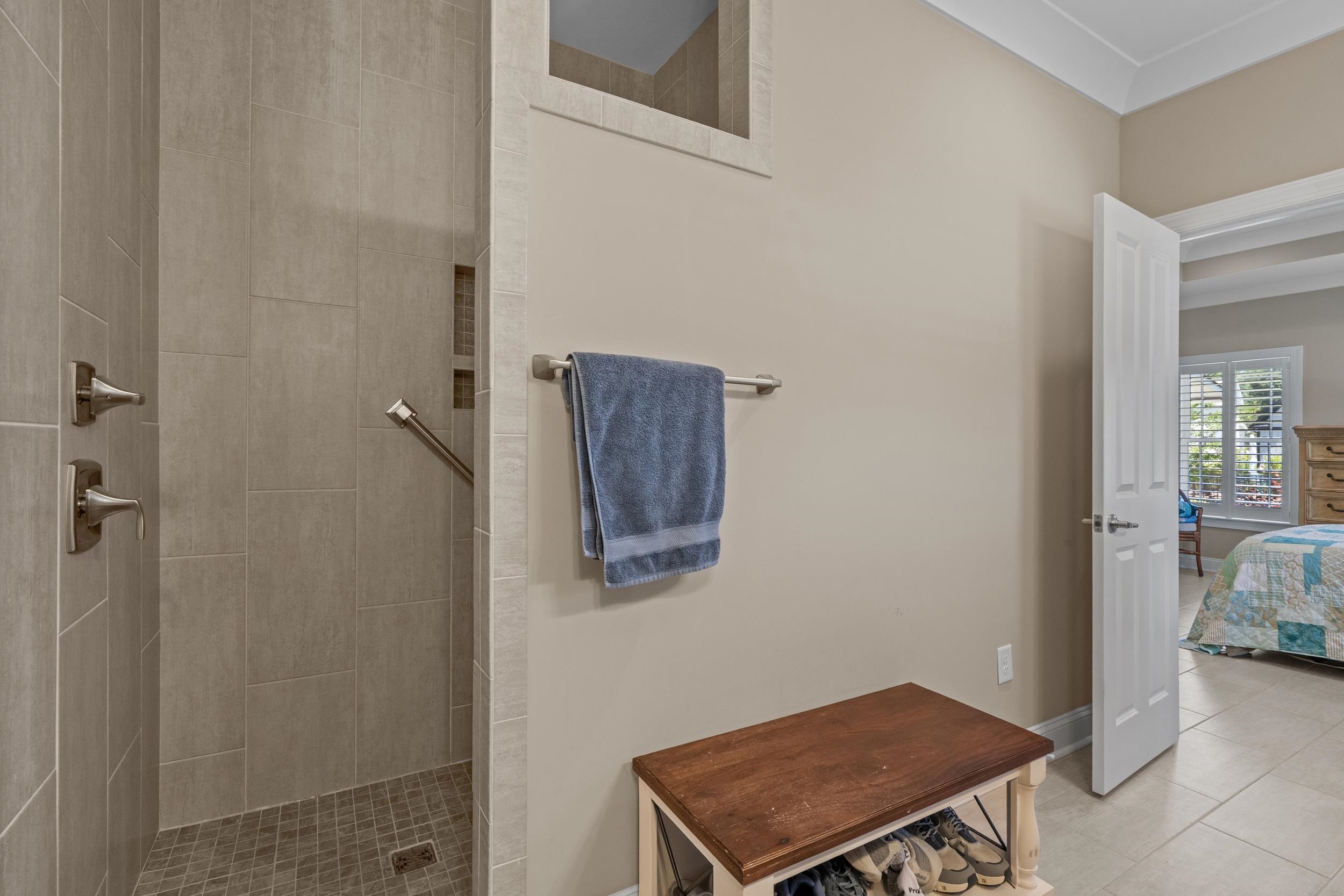 2100 Clematis Ct. Property Photo 24