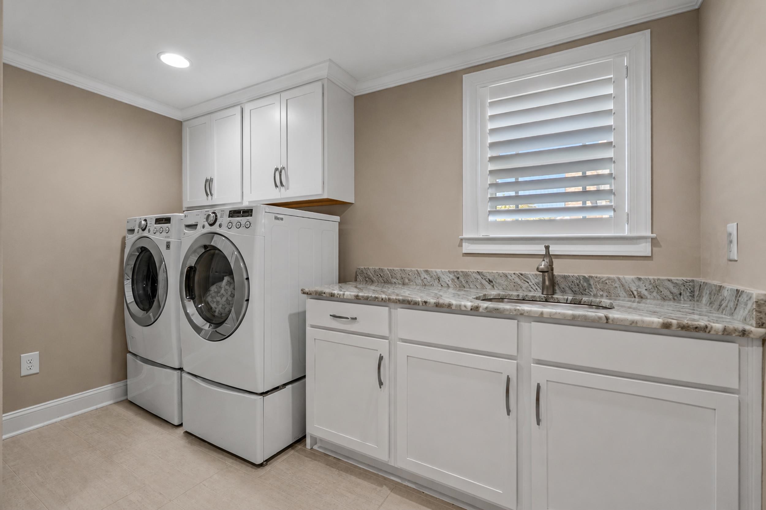 2100 Clematis Ct. Property Photo 36