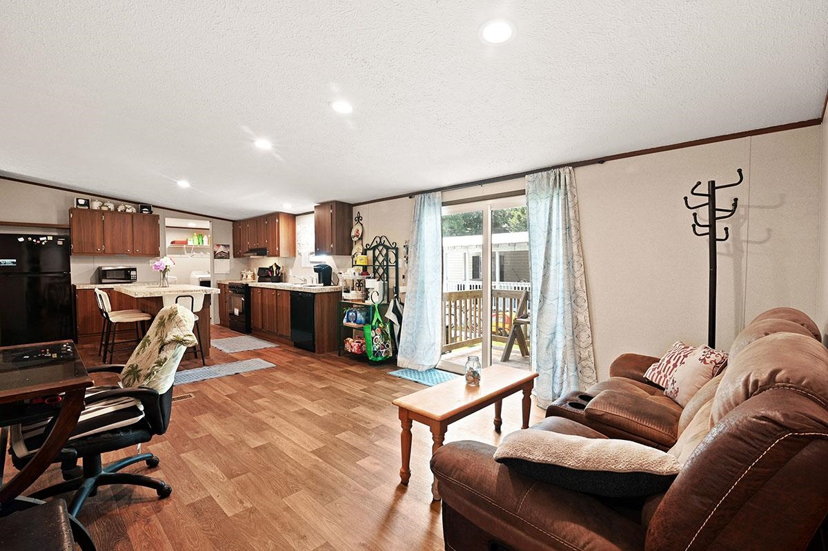 9221 Blue Wing Dr. Property Photo 17
