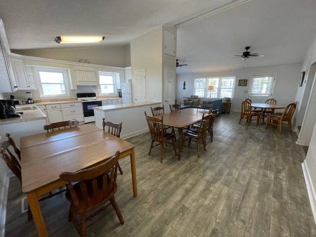 872 S Waccamaw Dr. Property Photo 9