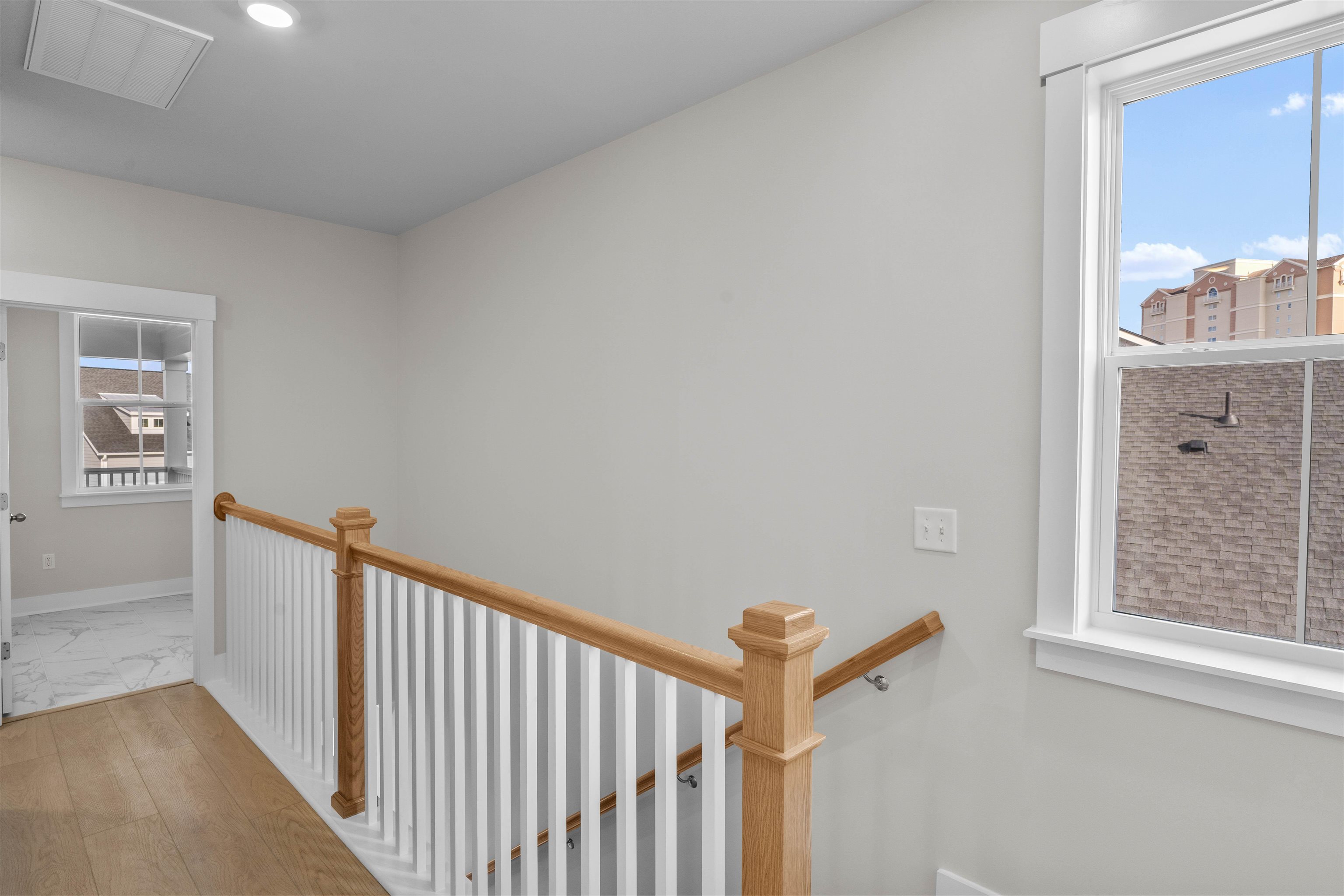 207 Atlantic Breeze St. Property Photo 17