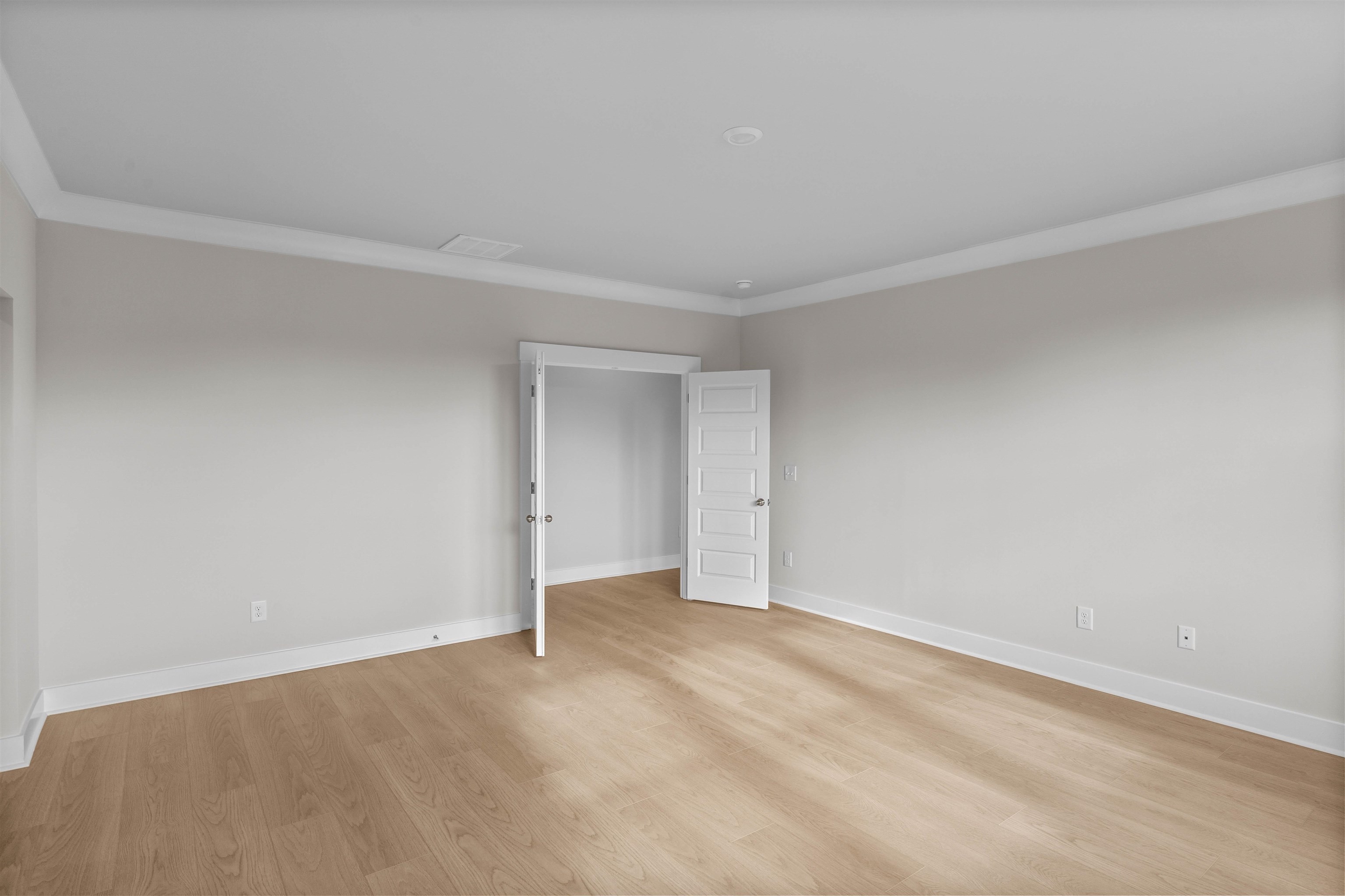 207 Atlantic Breeze St. Property Photo 19