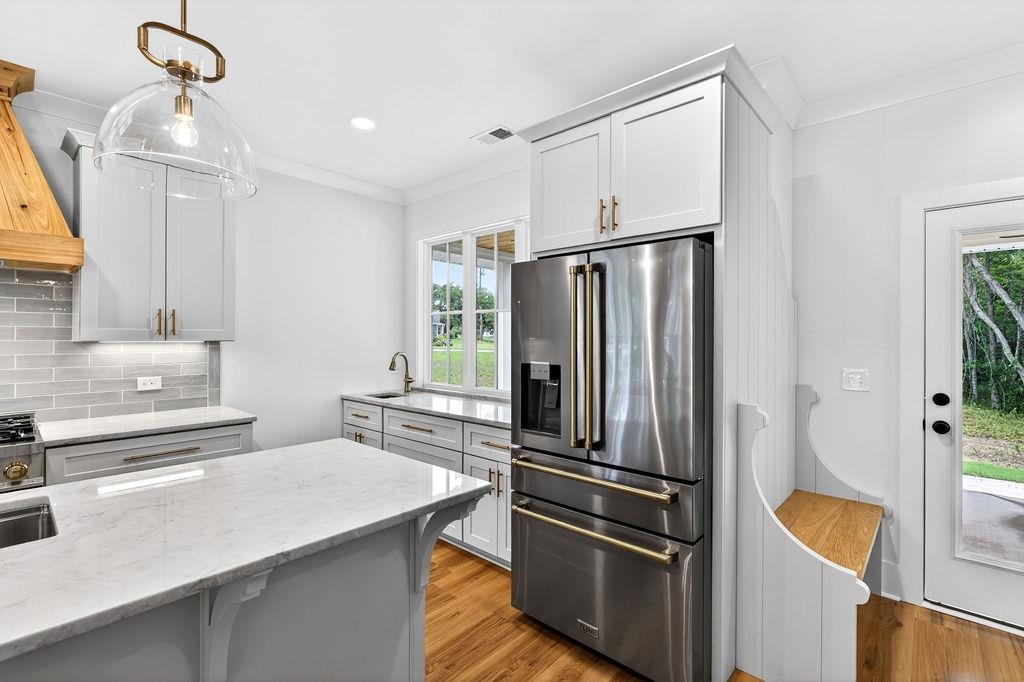 541 Oak Lawn Rd. Property Photo 29
