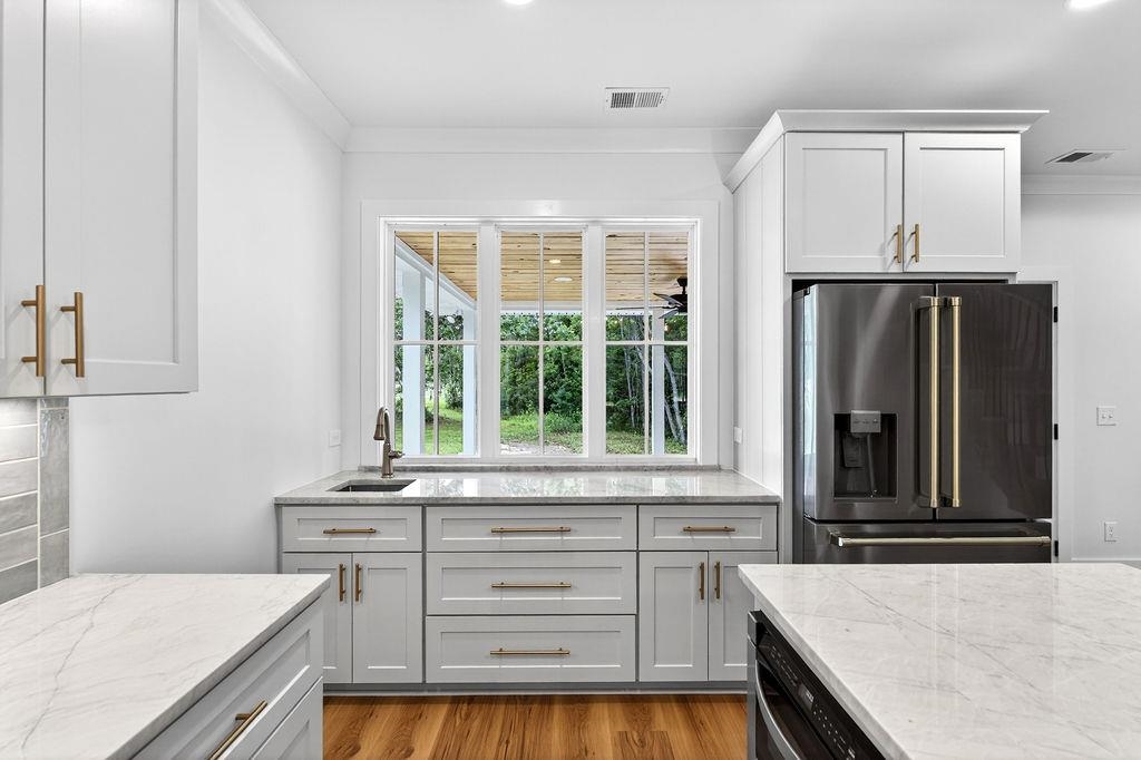 541 Oak Lawn Rd. Property Photo 35