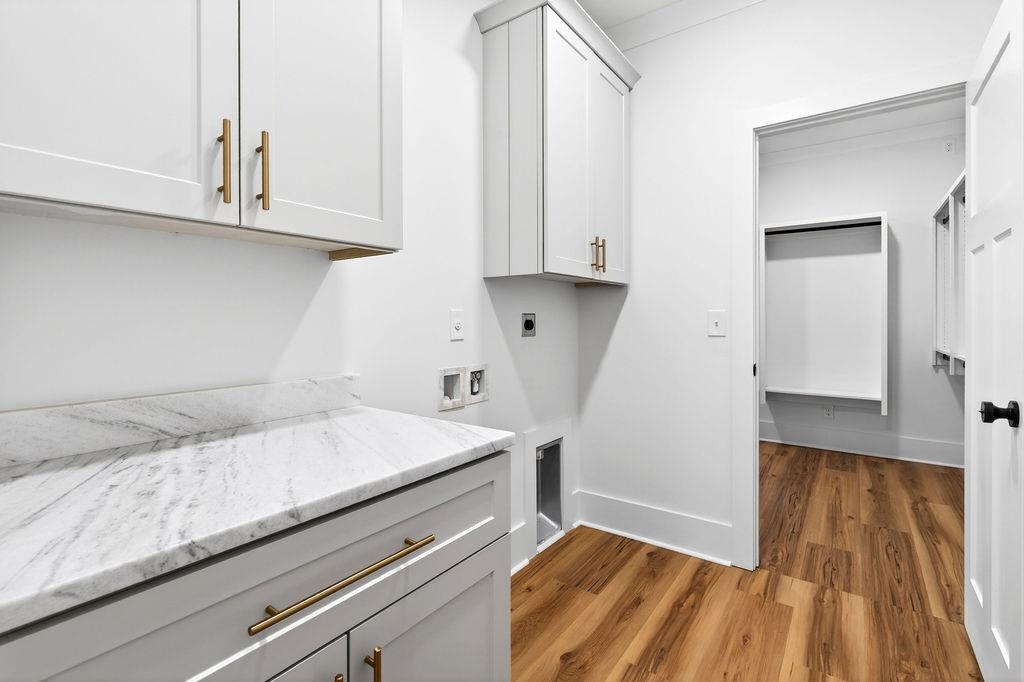 541 Oak Lawn Rd. Property Photo 42