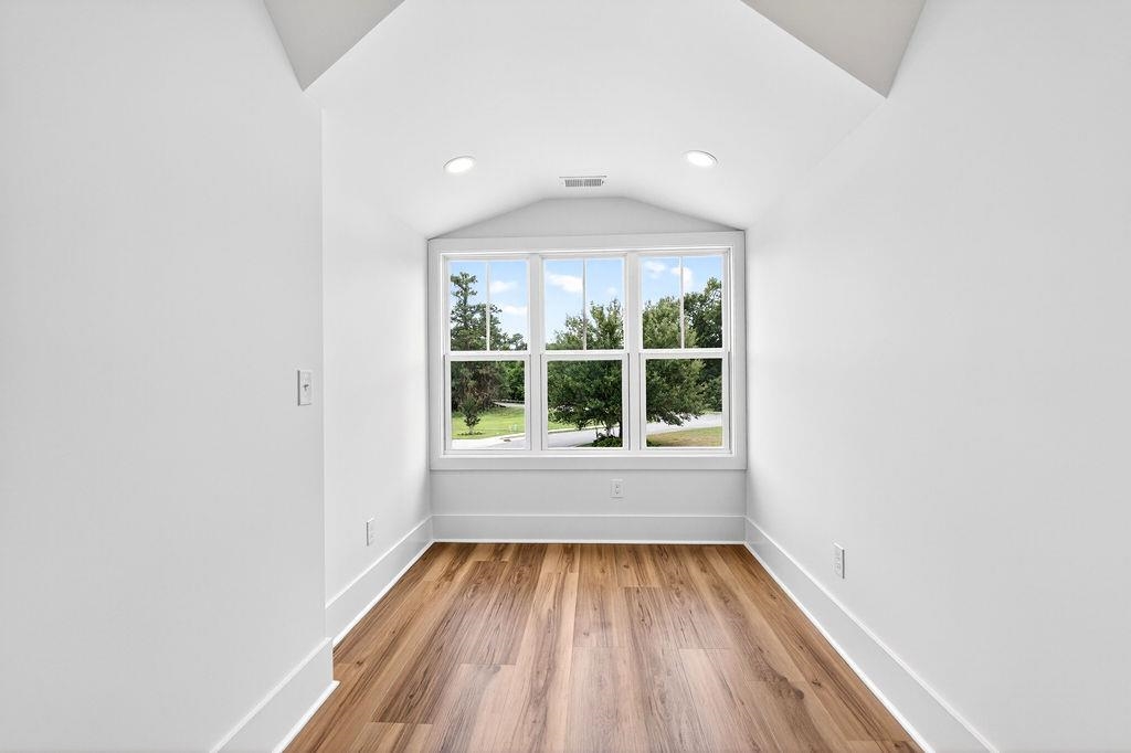 541 Oak Lawn Rd. Property Photo 62