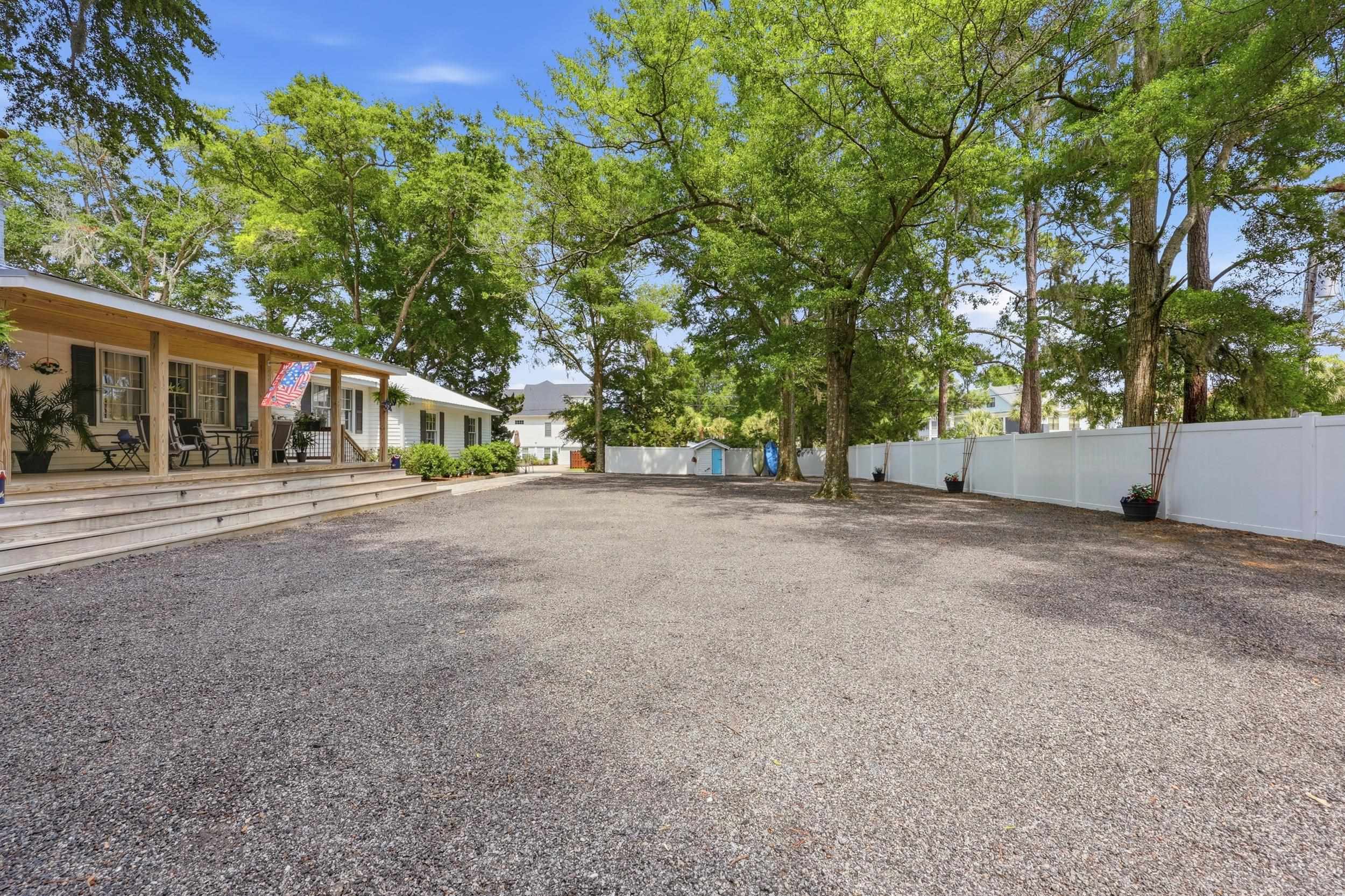 230 Cedar Point Ave. Property Photo 61