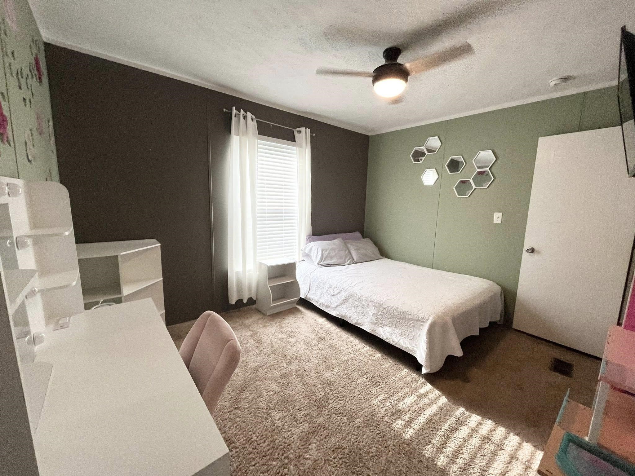 10407 County Line Rd. Property Photo 16