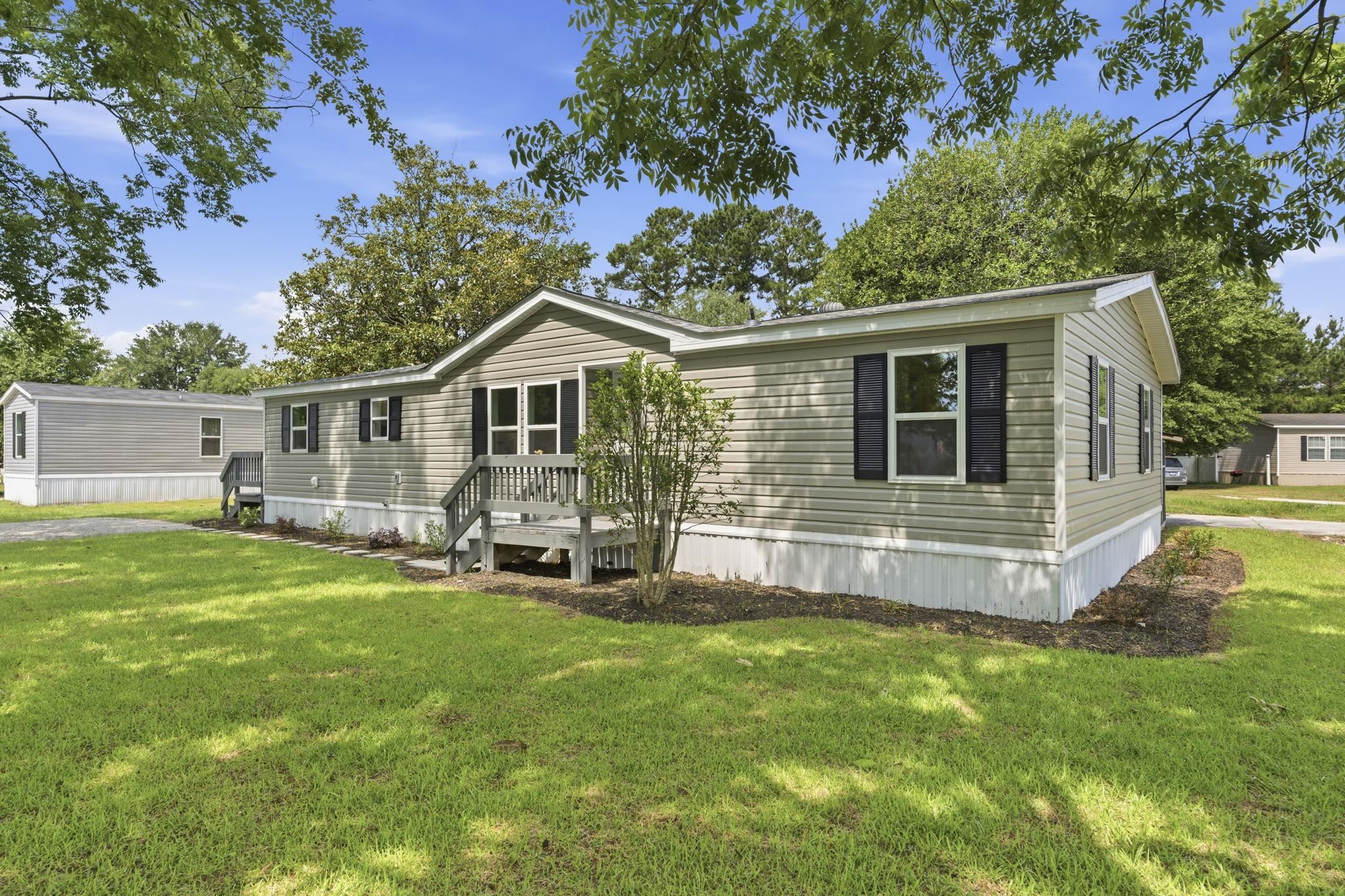 644 Summer Dr. Property Photo 1