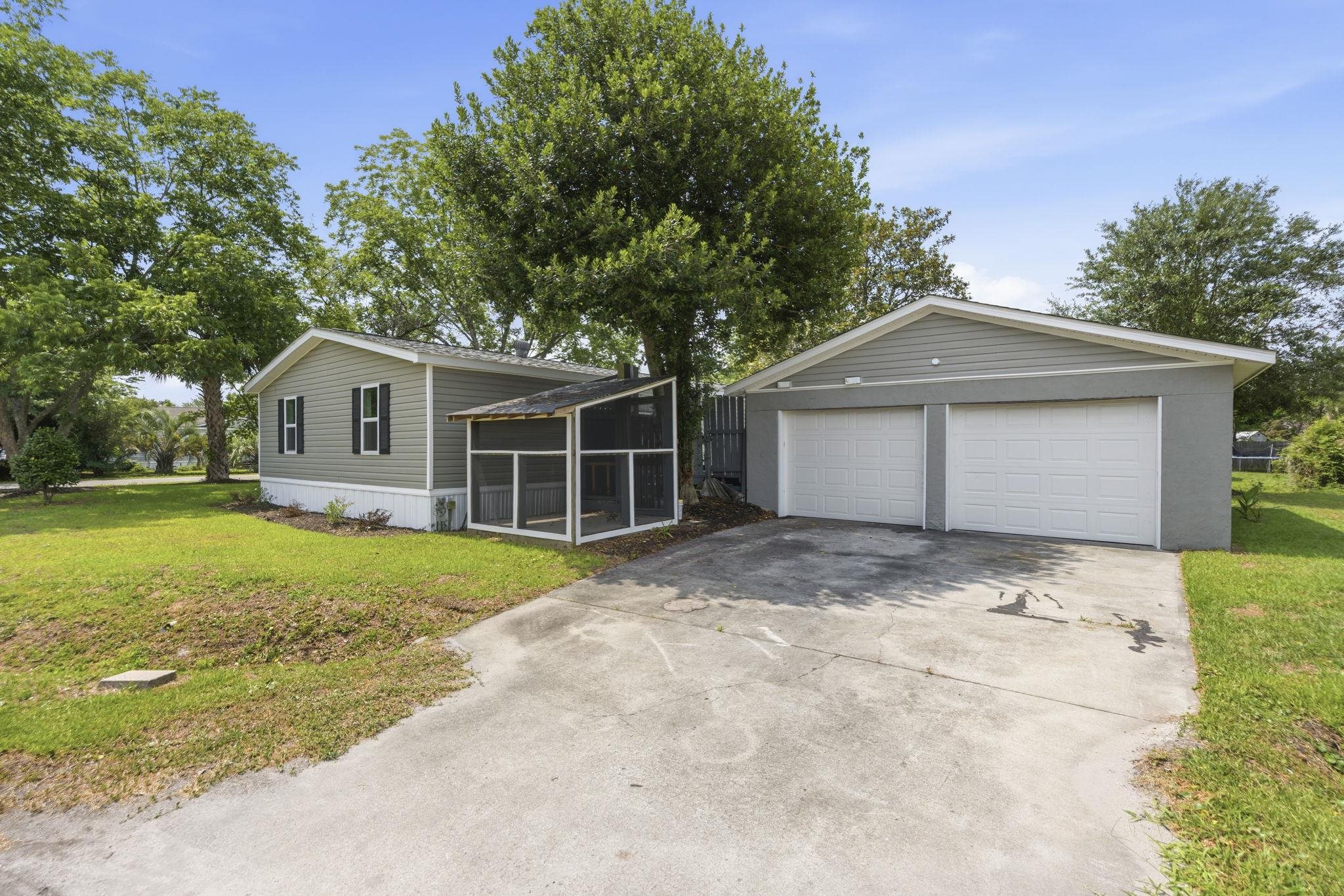 644 Summer Dr. Property Photo 6