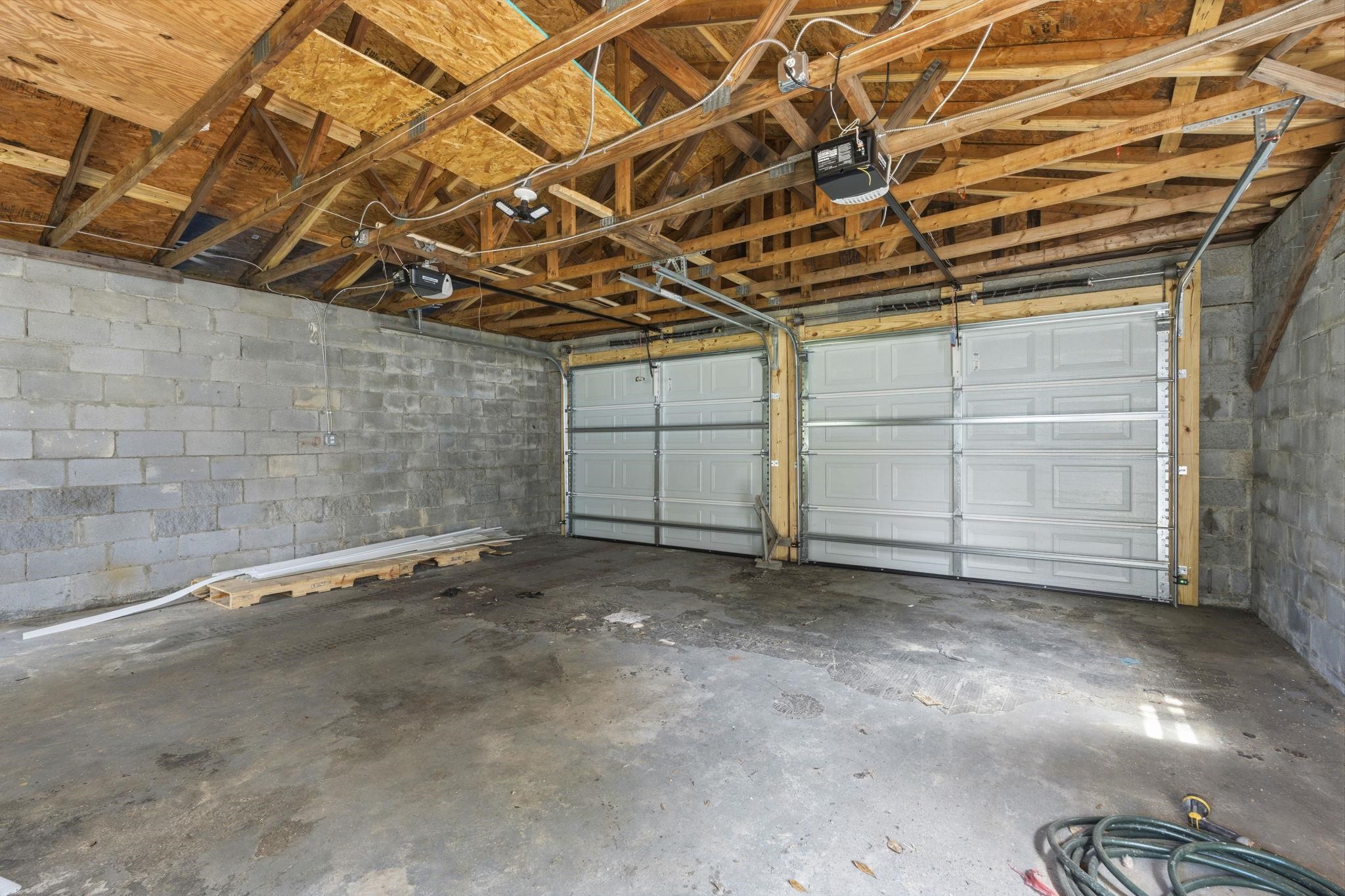 644 Summer Dr. Property Photo 7
