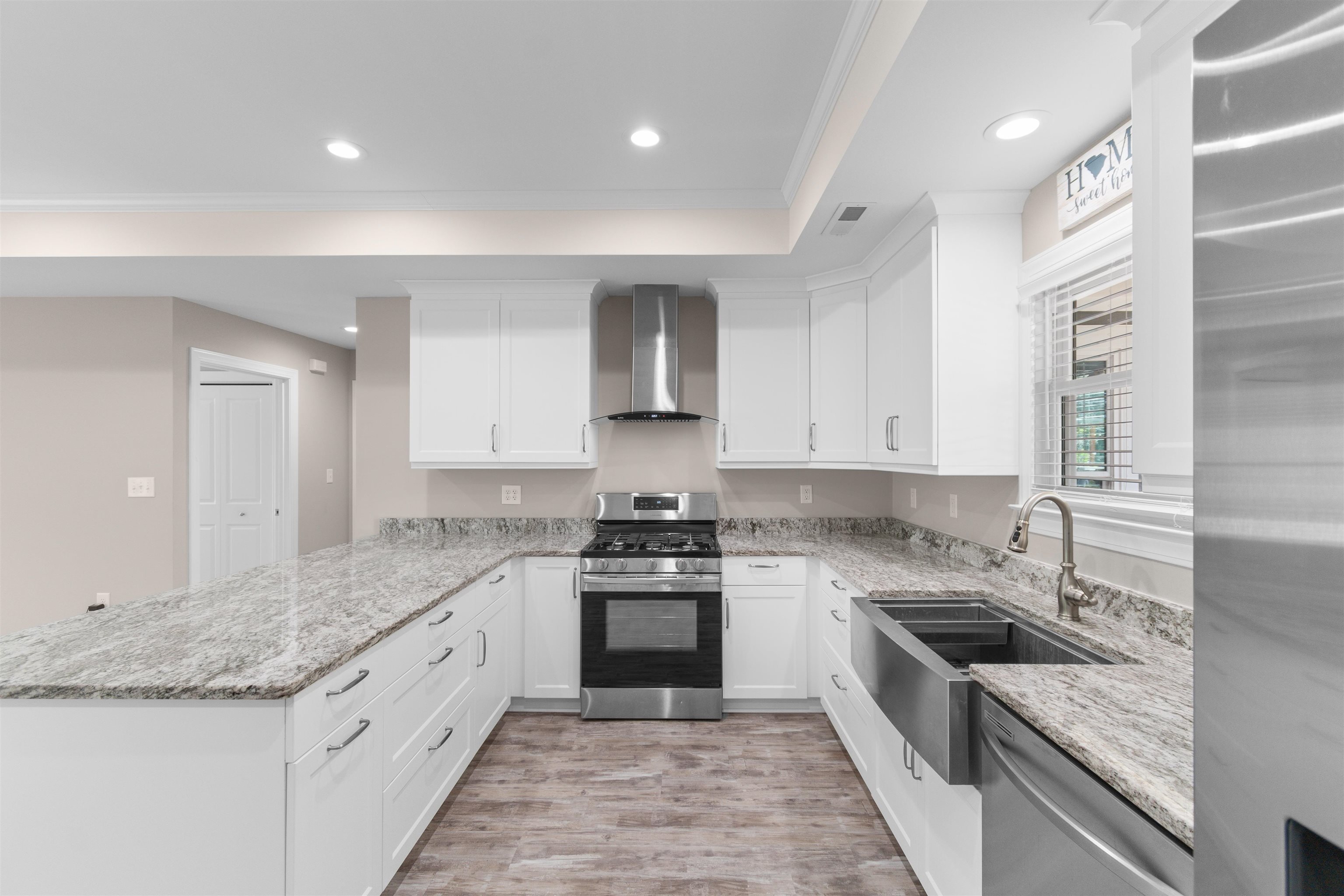 2628 Beaty St. Property Photo 10