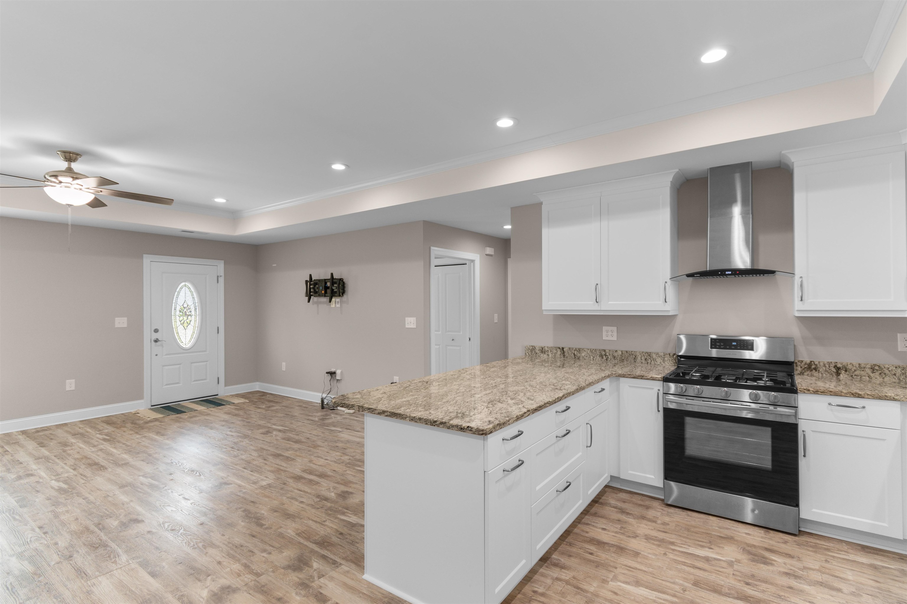 2628 Beaty St. Property Photo 11