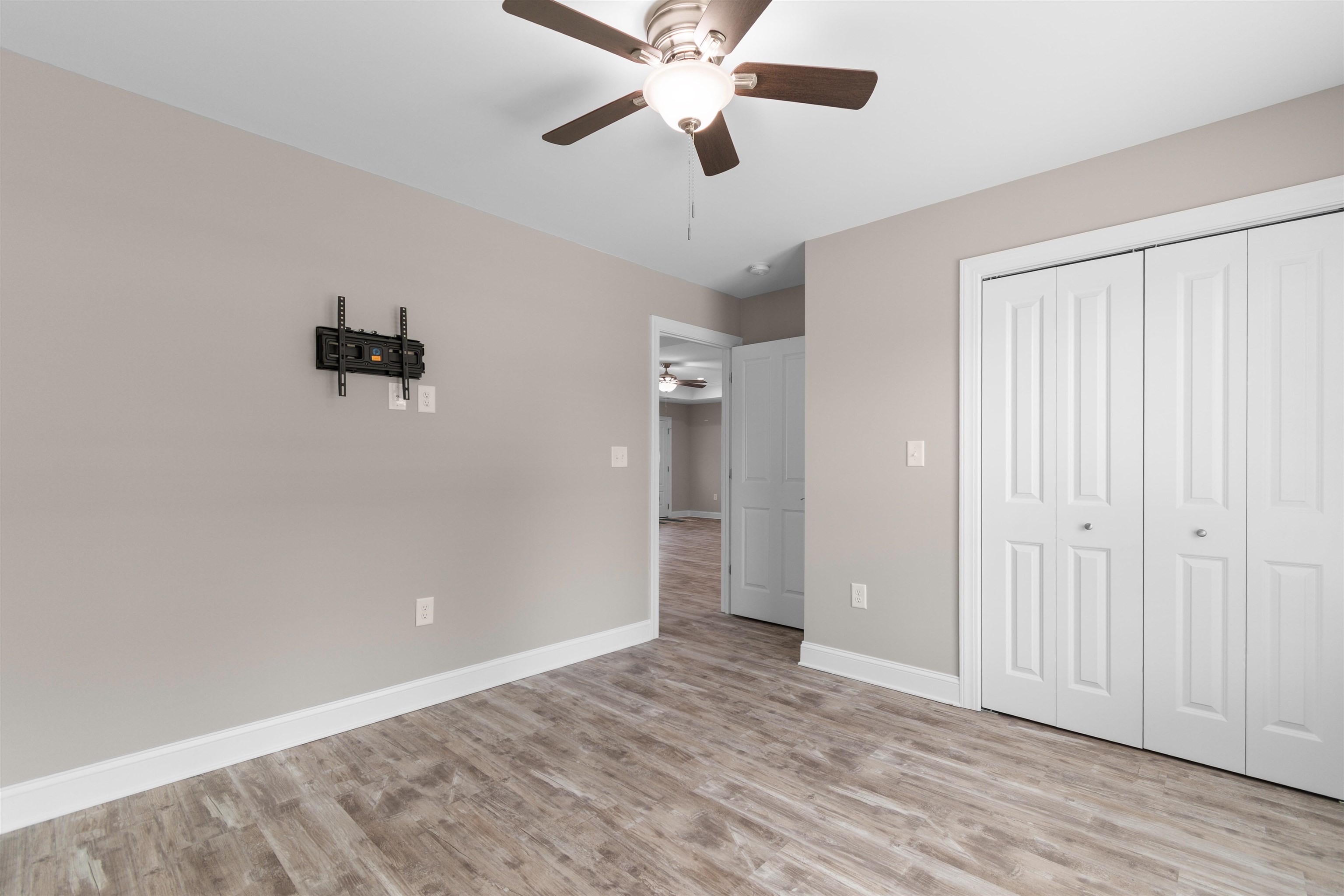 2628 Beaty St. Property Photo 24