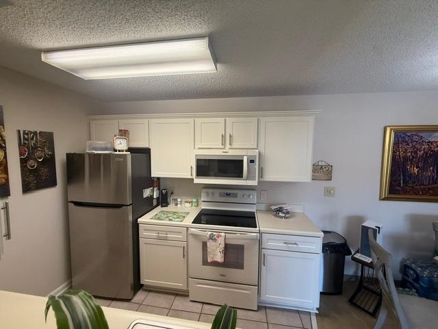 8768 Cloister Dr. Property Photo 4