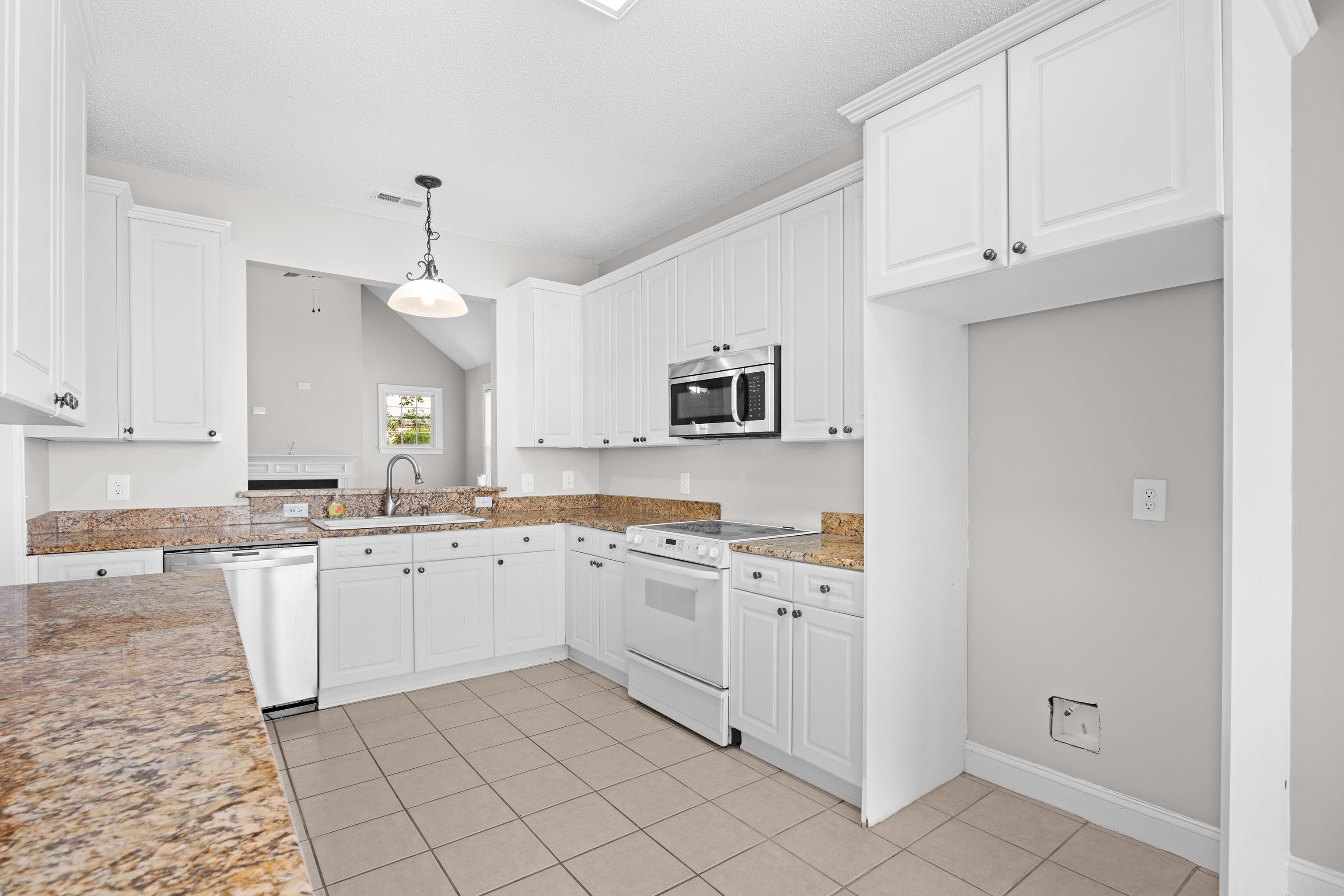 3716 Kennison Dr. Property Photo 28