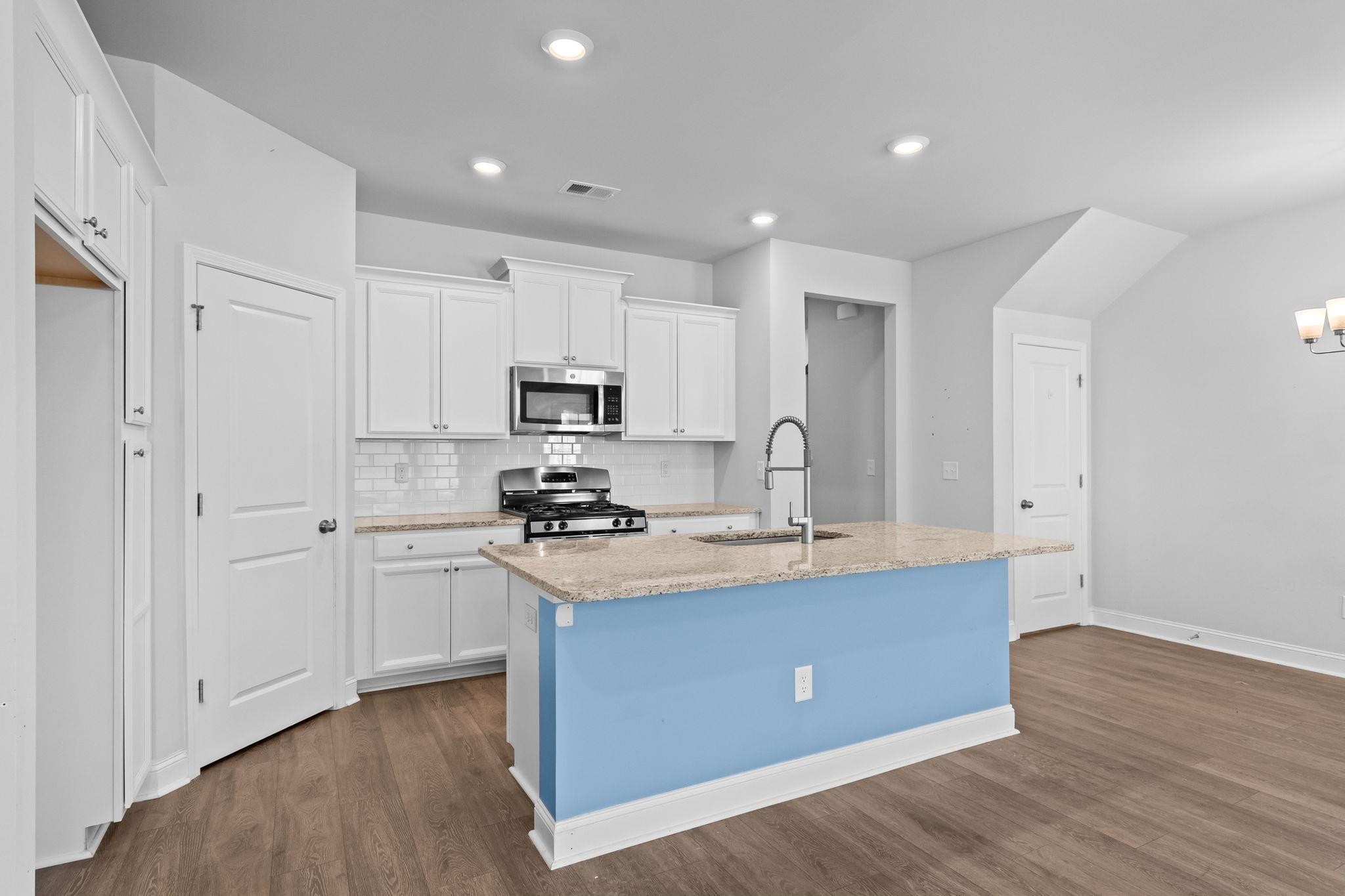 2495 Blue Crane Circle Property Photo 10