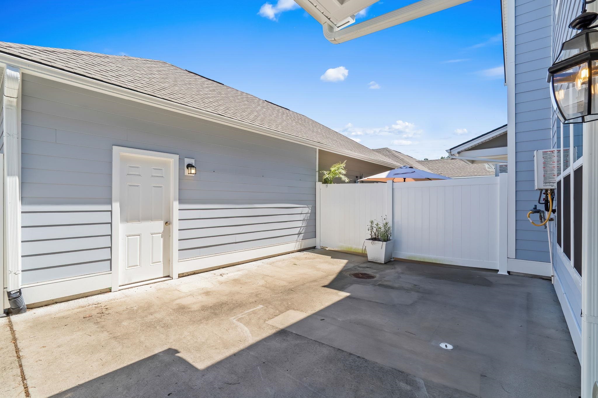 2495 Blue Crane Circle Property Photo 40