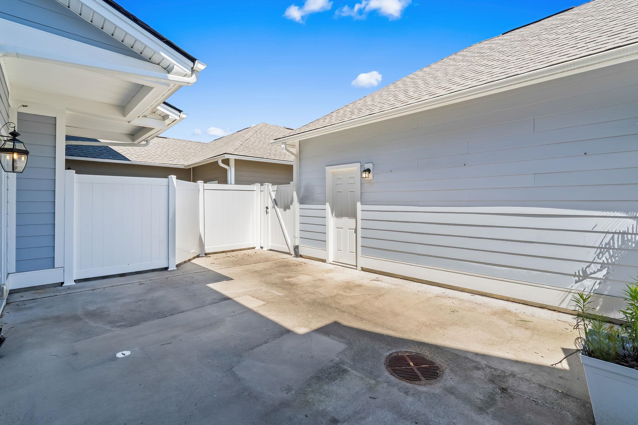 2495 Blue Crane Circle Property Photo 41
