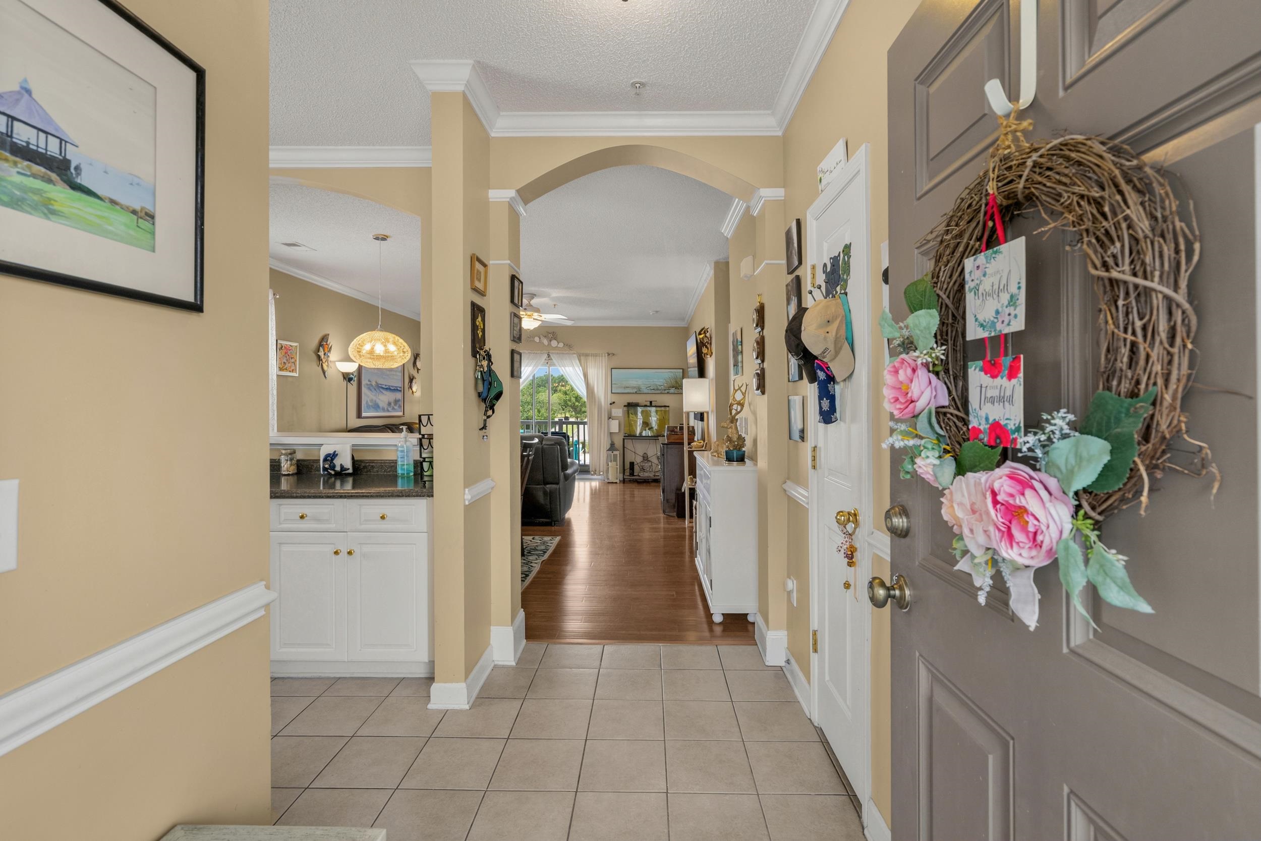 600 Heathrow Dr. Property Photo 3