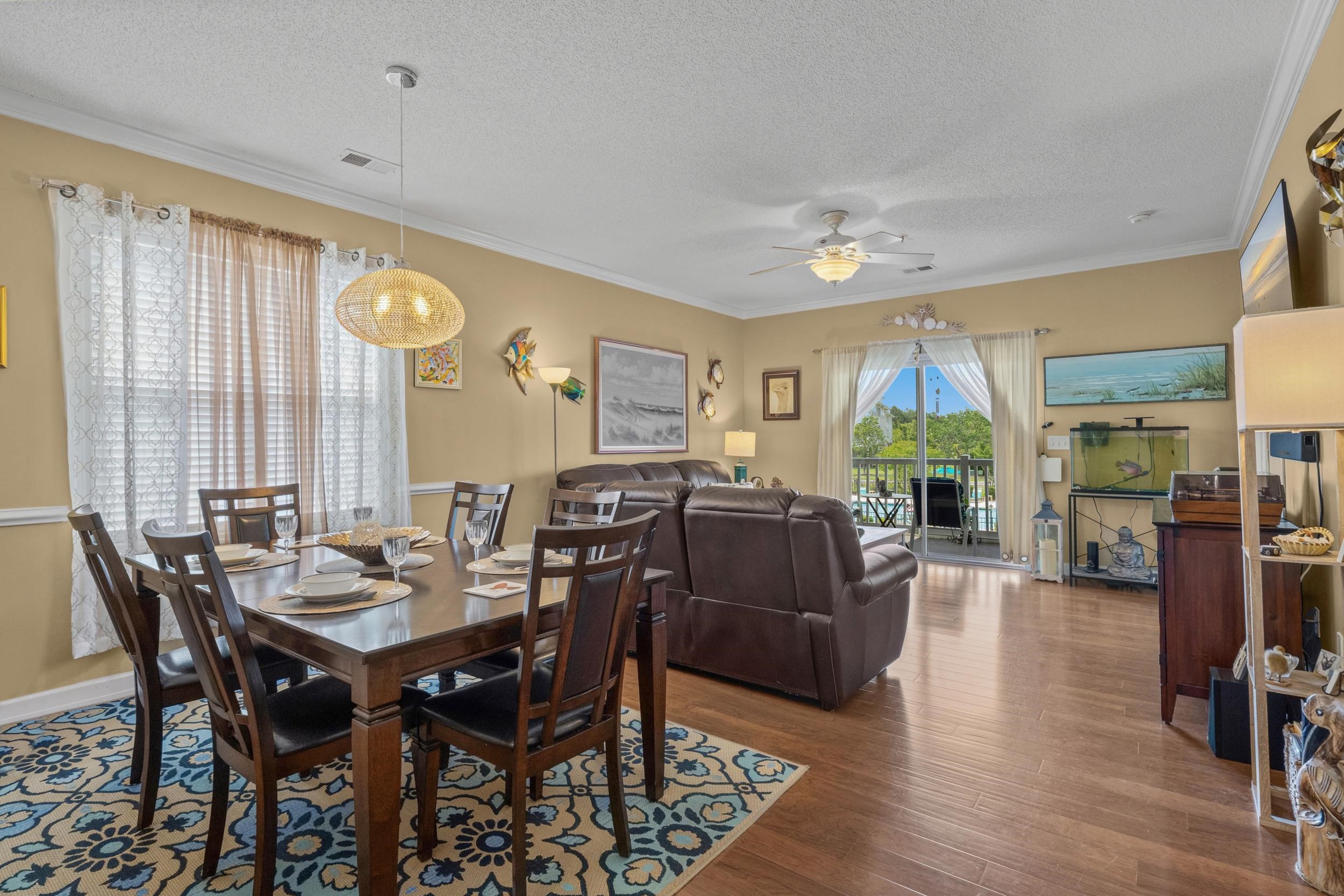 600 Heathrow Dr. Property Photo 6