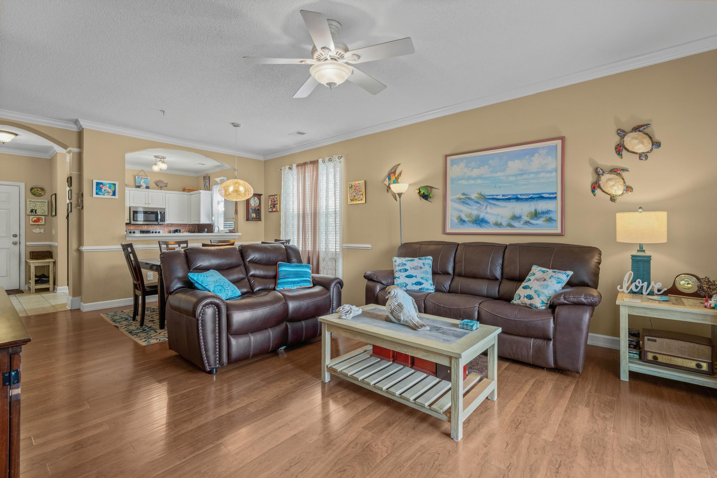 600 Heathrow Dr. Property Photo 10