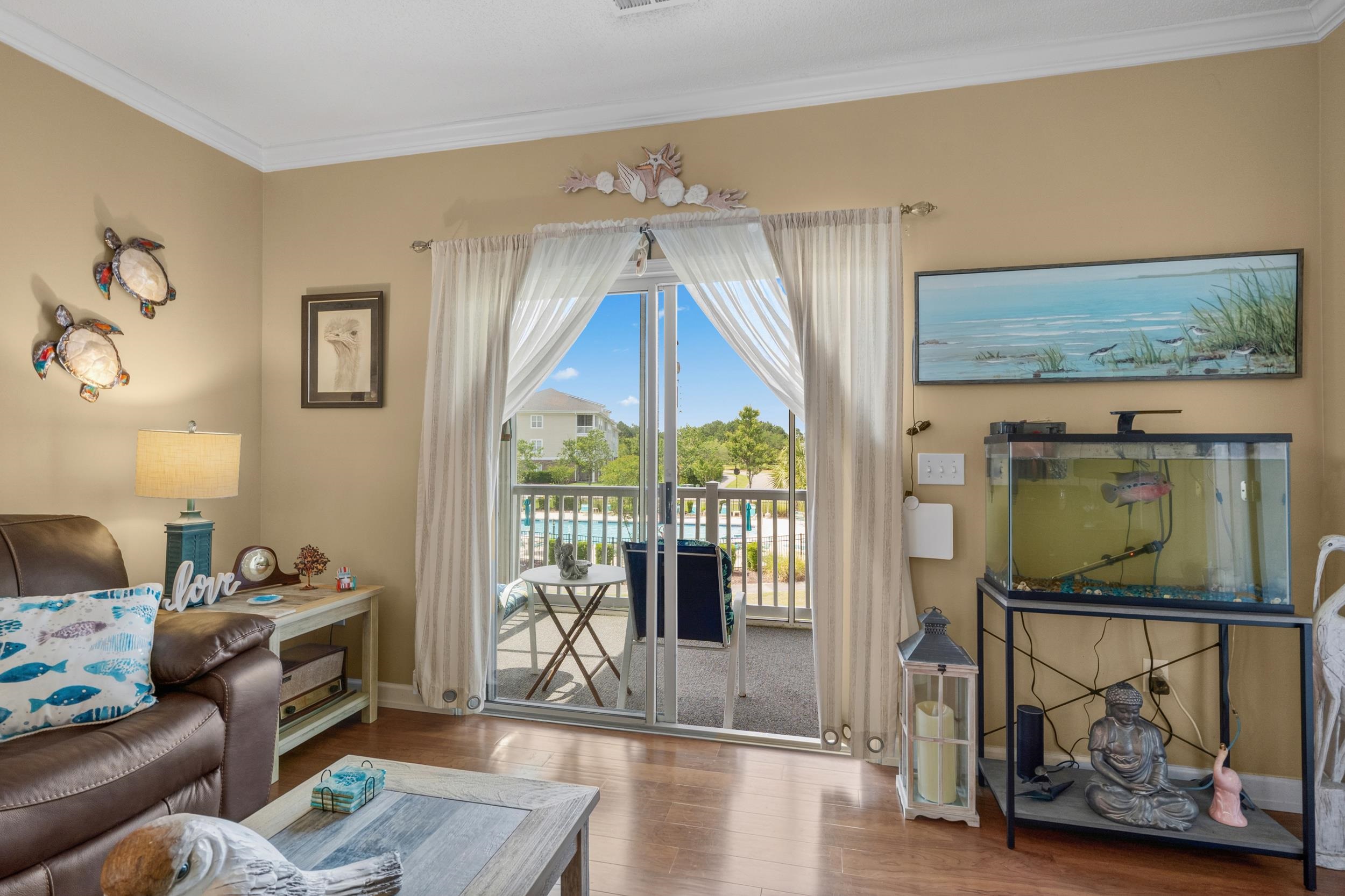 600 Heathrow Dr. Property Photo 16