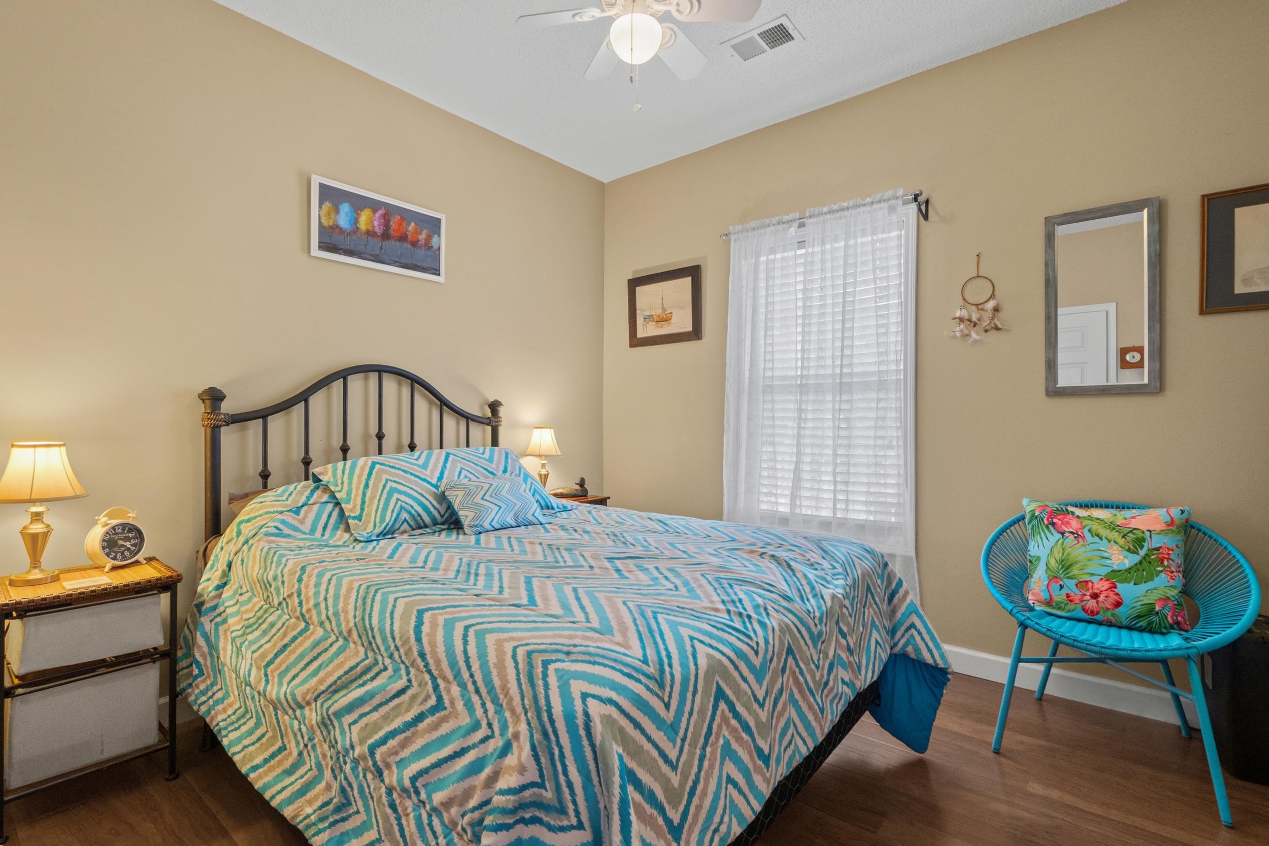 600 Heathrow Dr. Property Photo 21